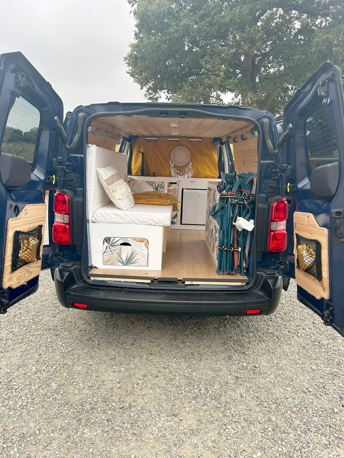 Peugeot EXPERT LONG 180 CV BA