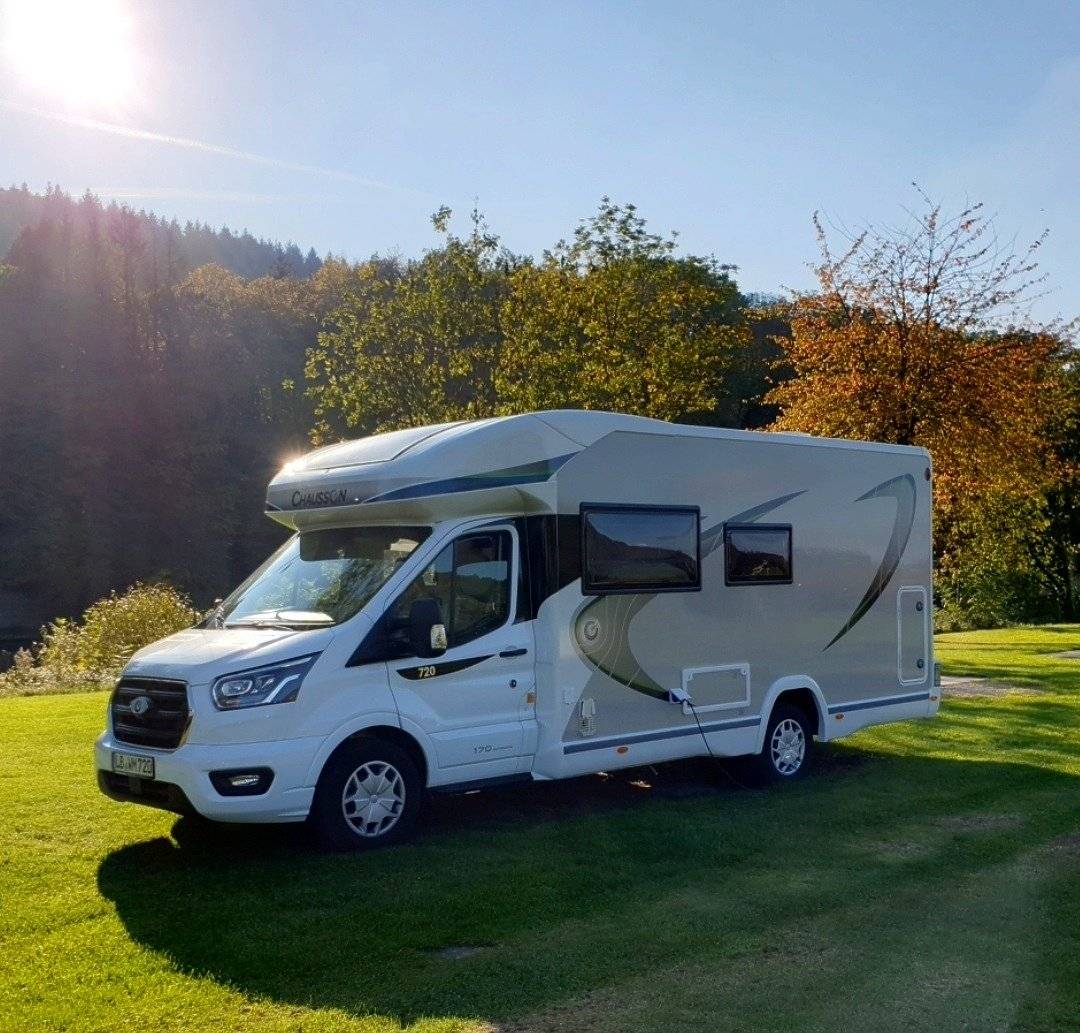 Wohnmobile & Campervans in Stuttgart mieten ab 40 /Tag - Yescapa