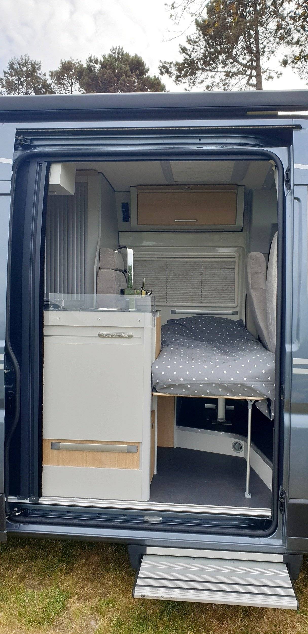 Font Vendôme Leader Camp