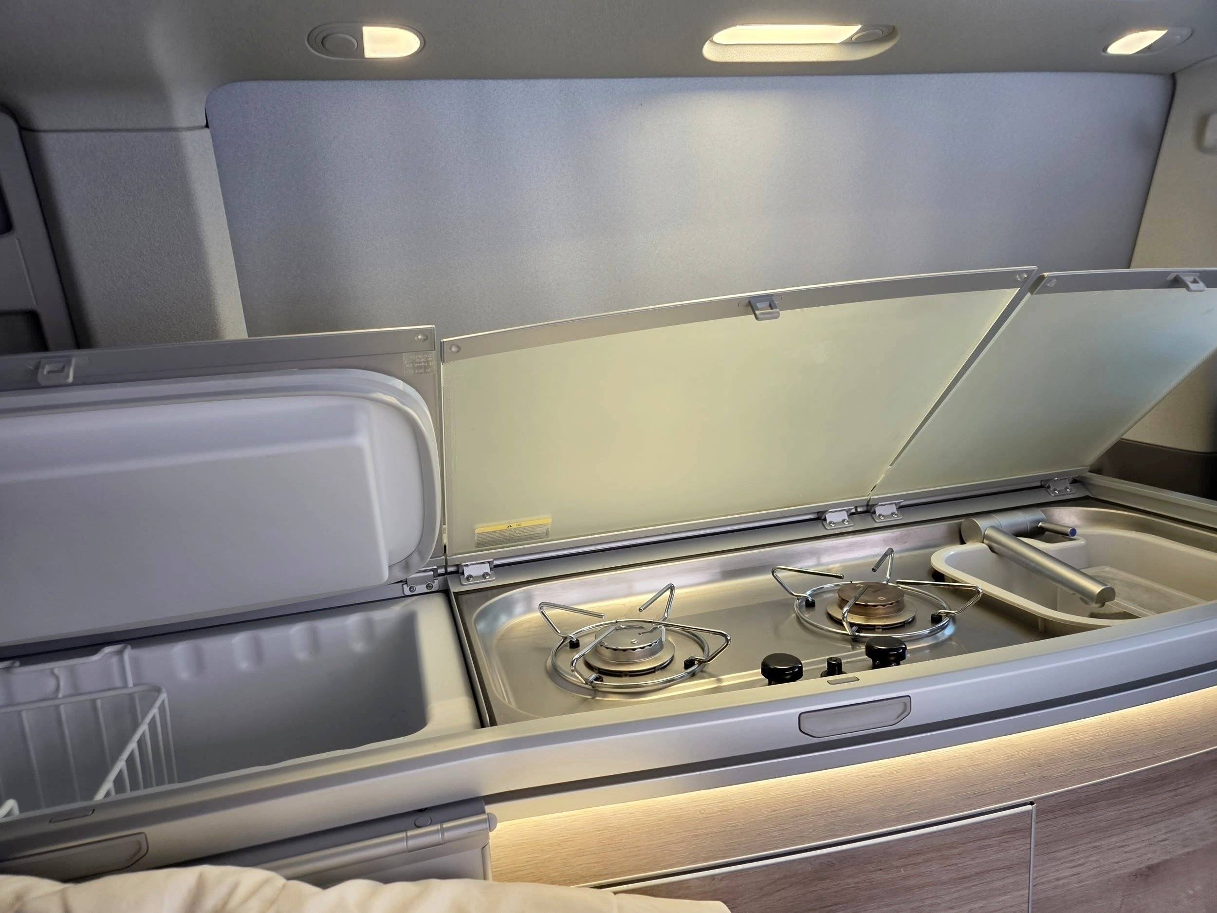 Cocina Volkswagen California t6 2.0 150cv - Yescapa