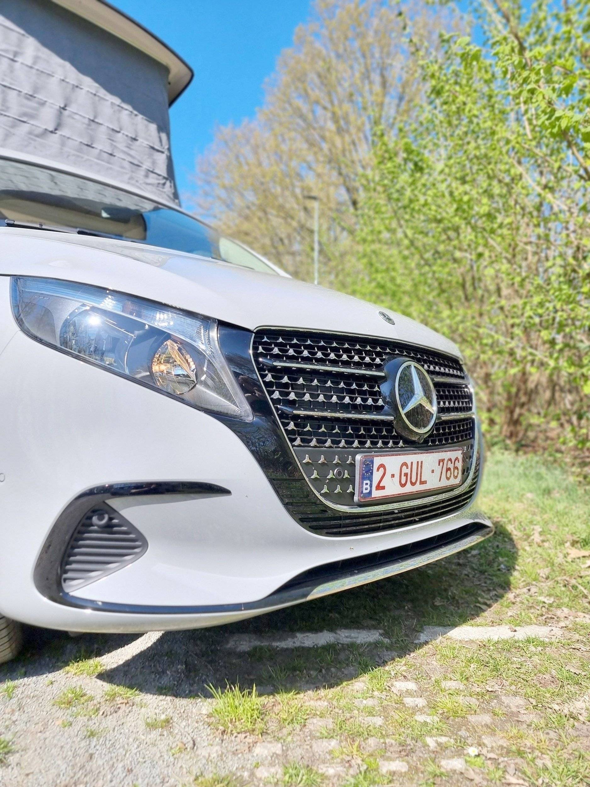 Mercedes-Benz 