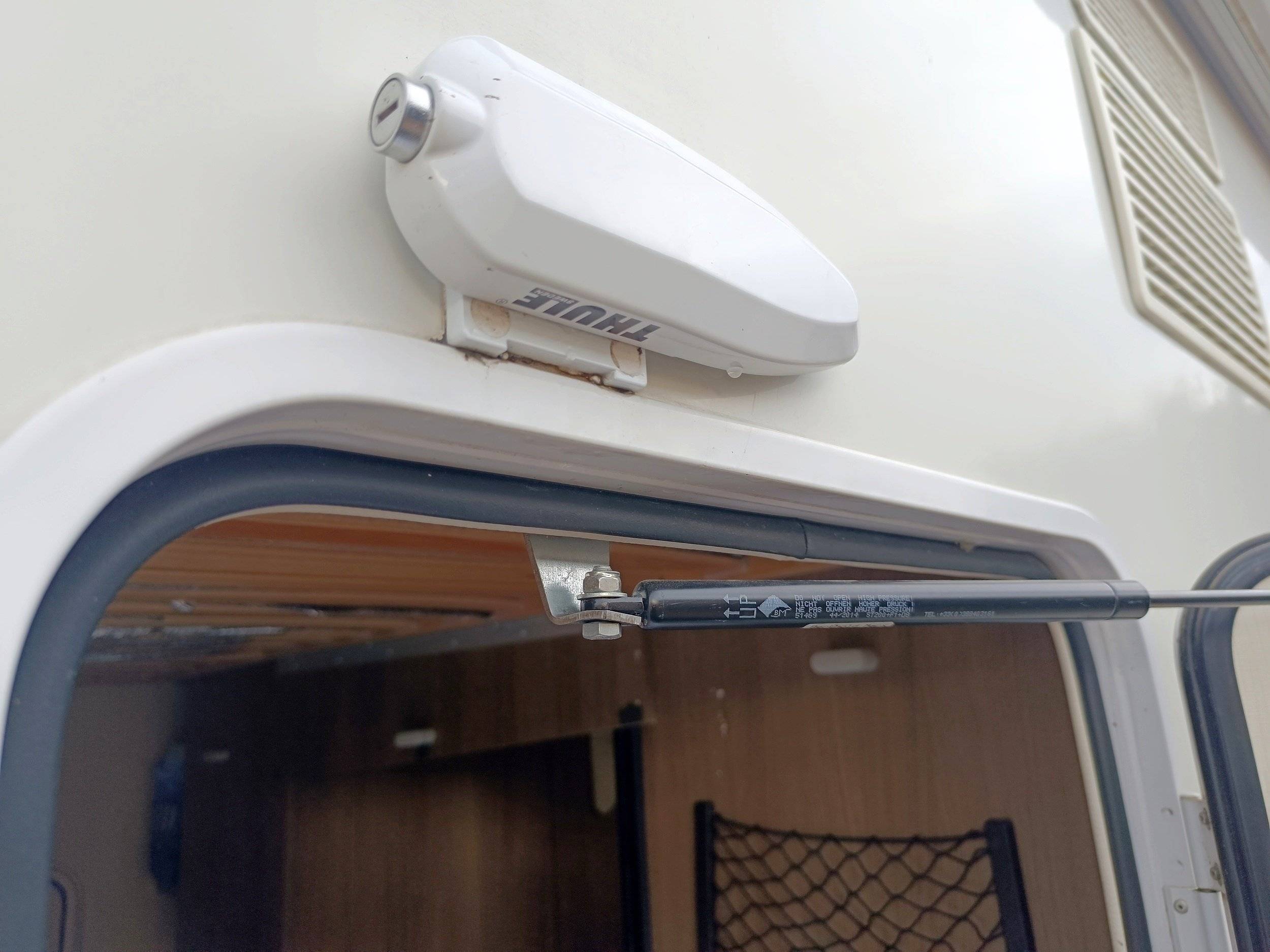 Challenger ford transit