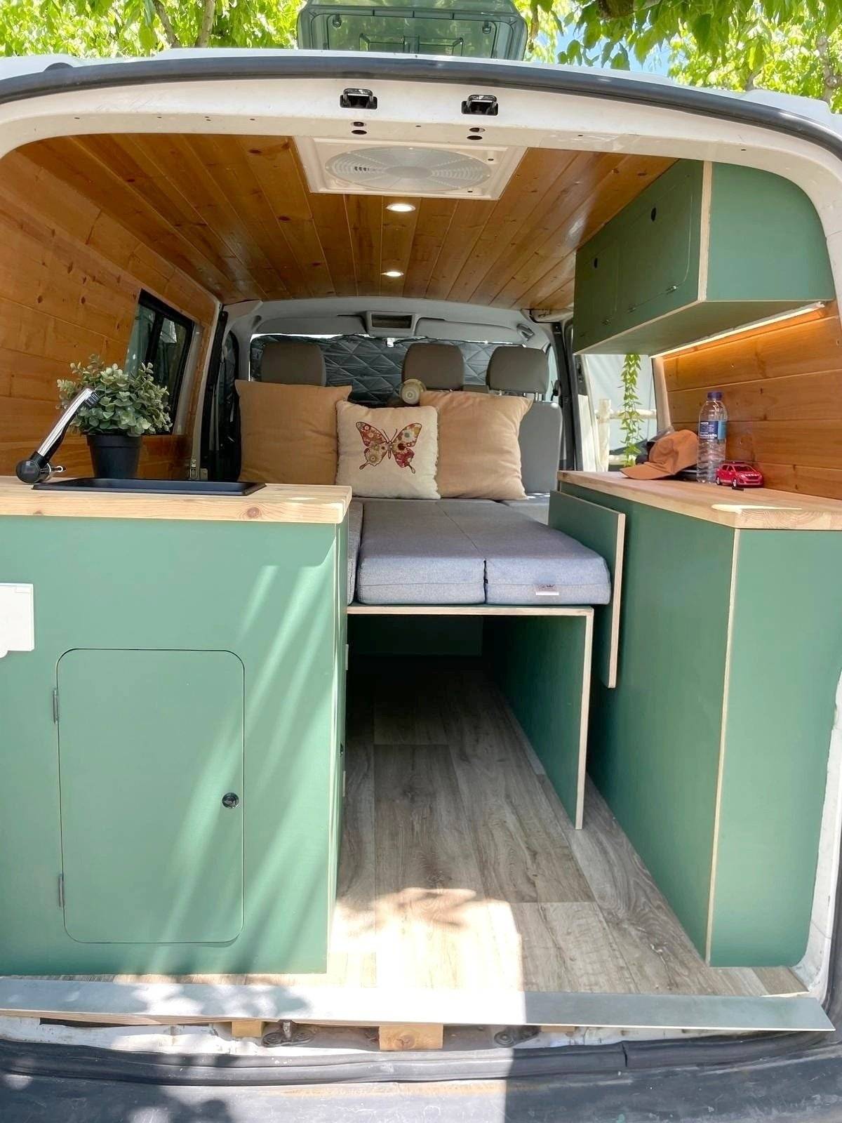 Volkswagen Transporter T5 2.5TDI