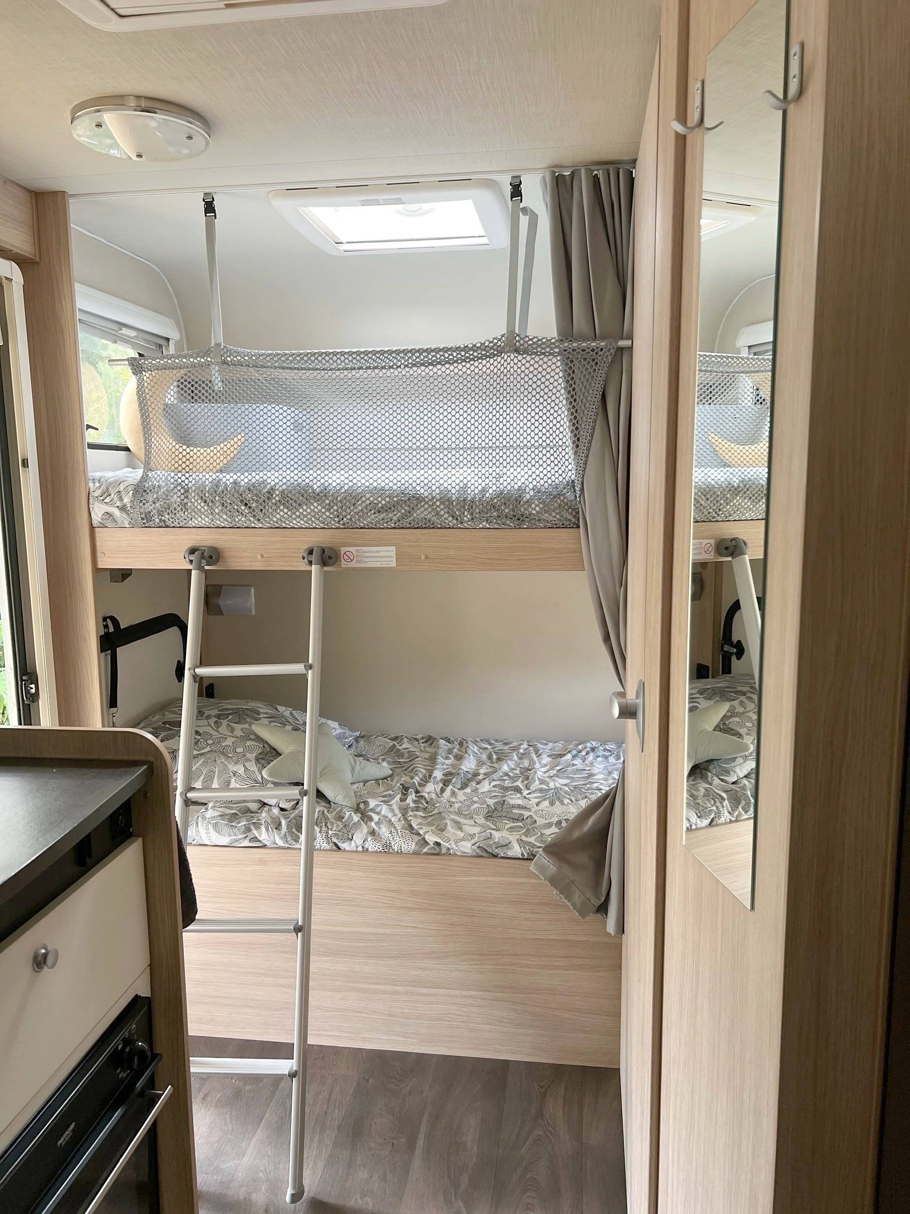 Berth Citroën Jumper 2,2 l 130 ch - Yescapa