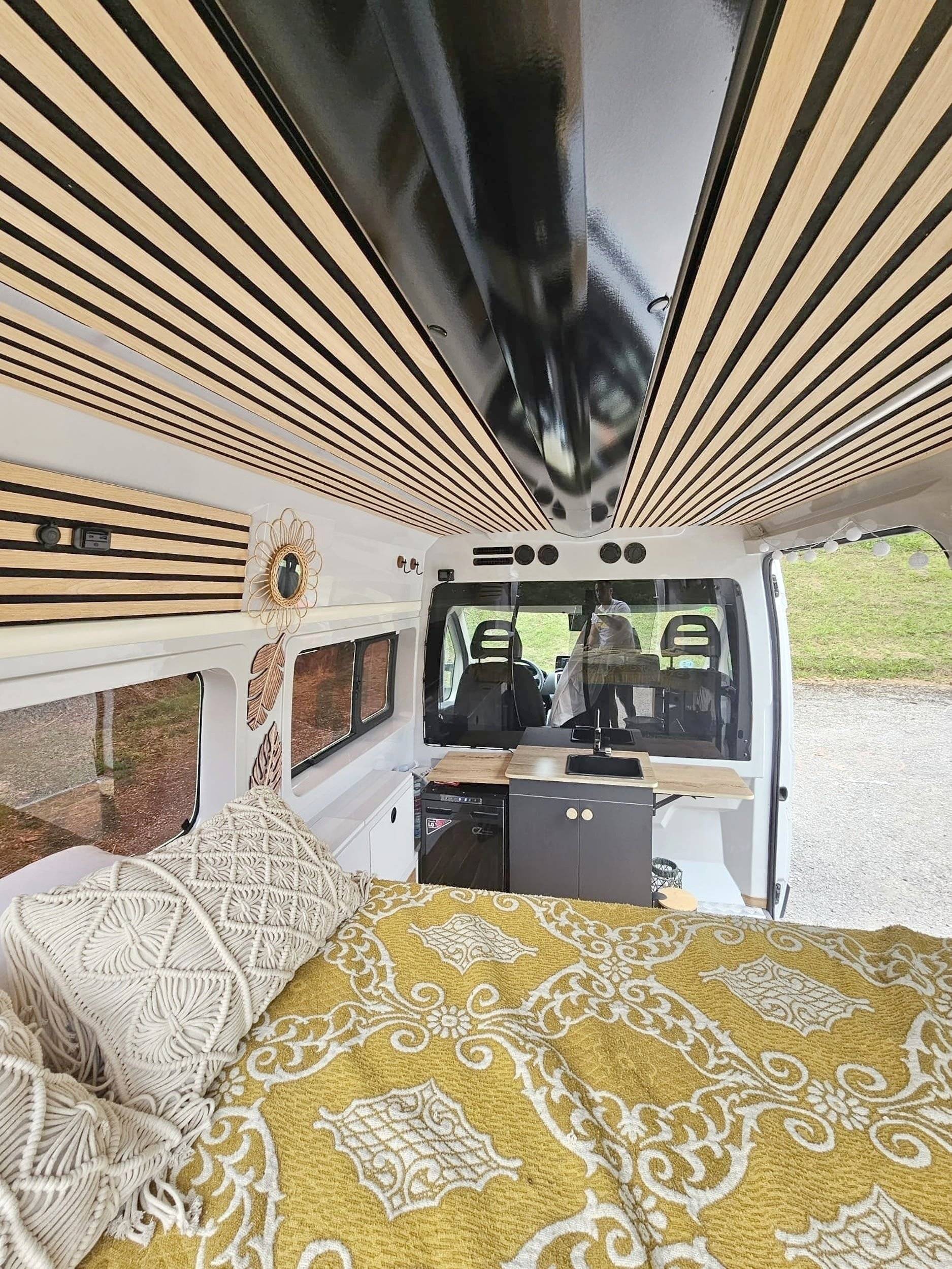 Couchages Fiat Ducato 2,3 l 130 ch - Yescapa