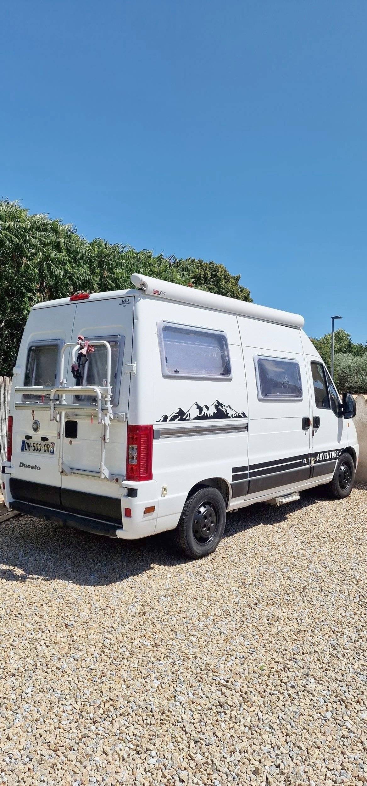 Voorkant 3/4 Fiat Ducato 2.3 JTD 110cv - Yescapa