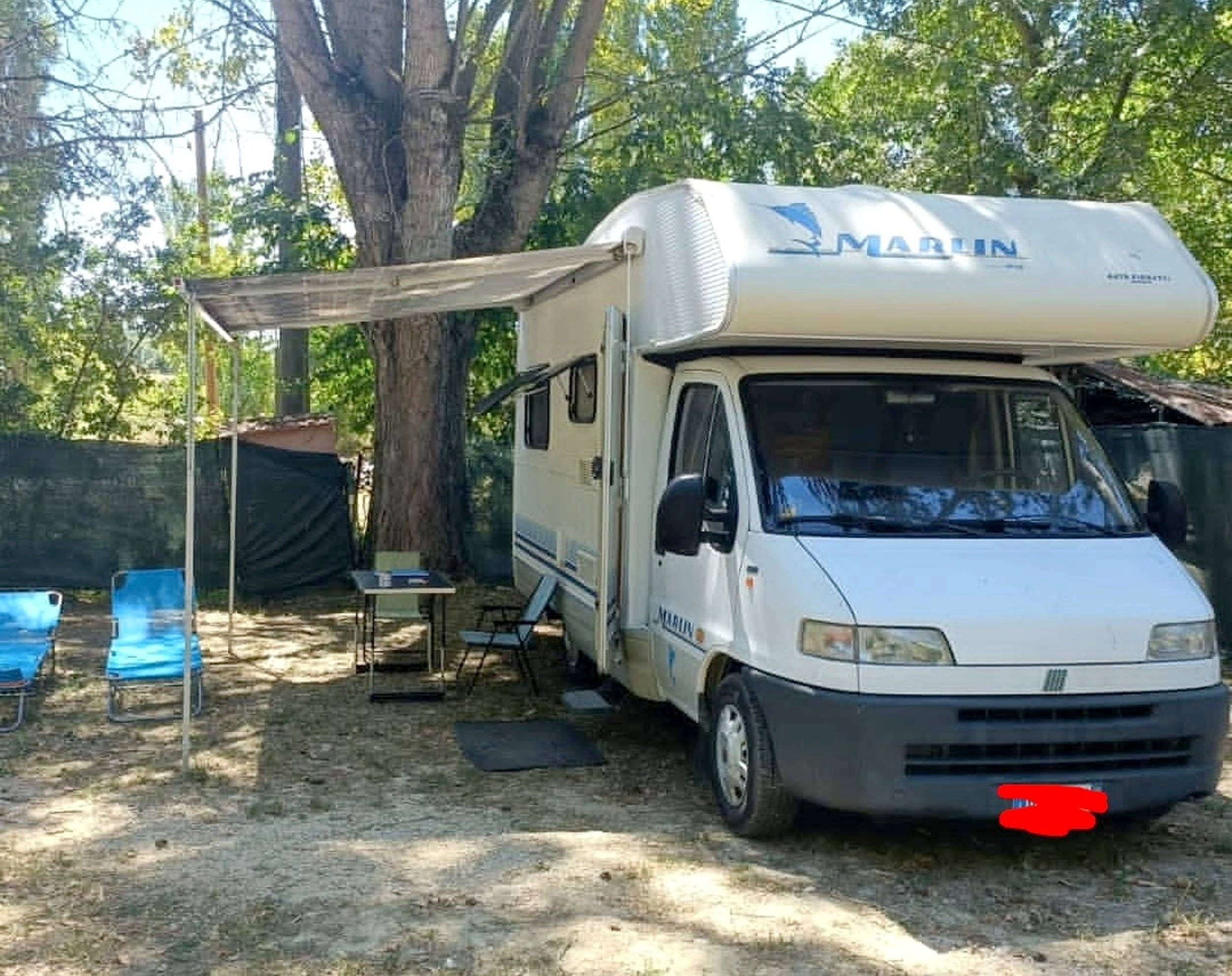 Vista del vehículo ángulo delantero Fiat Ducato 1.9 TDS - Yescapa