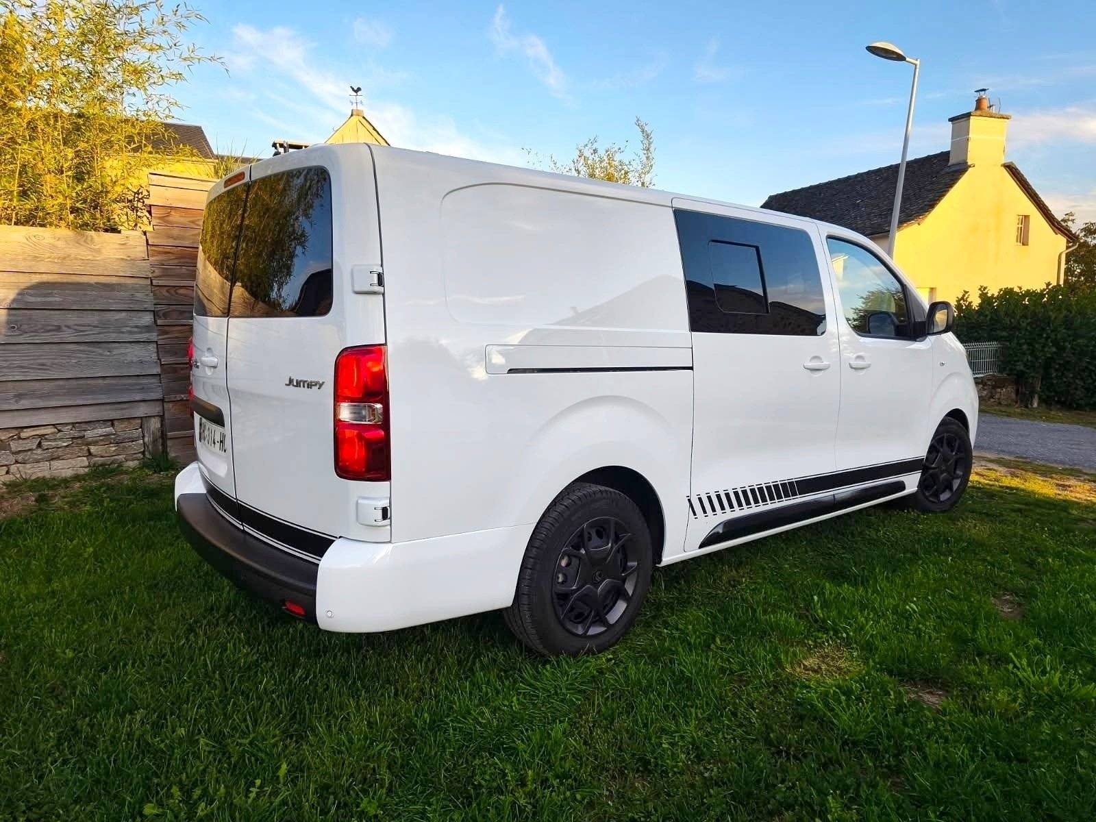 Loisirs 12 Jumpy 2l 180cv bte auto