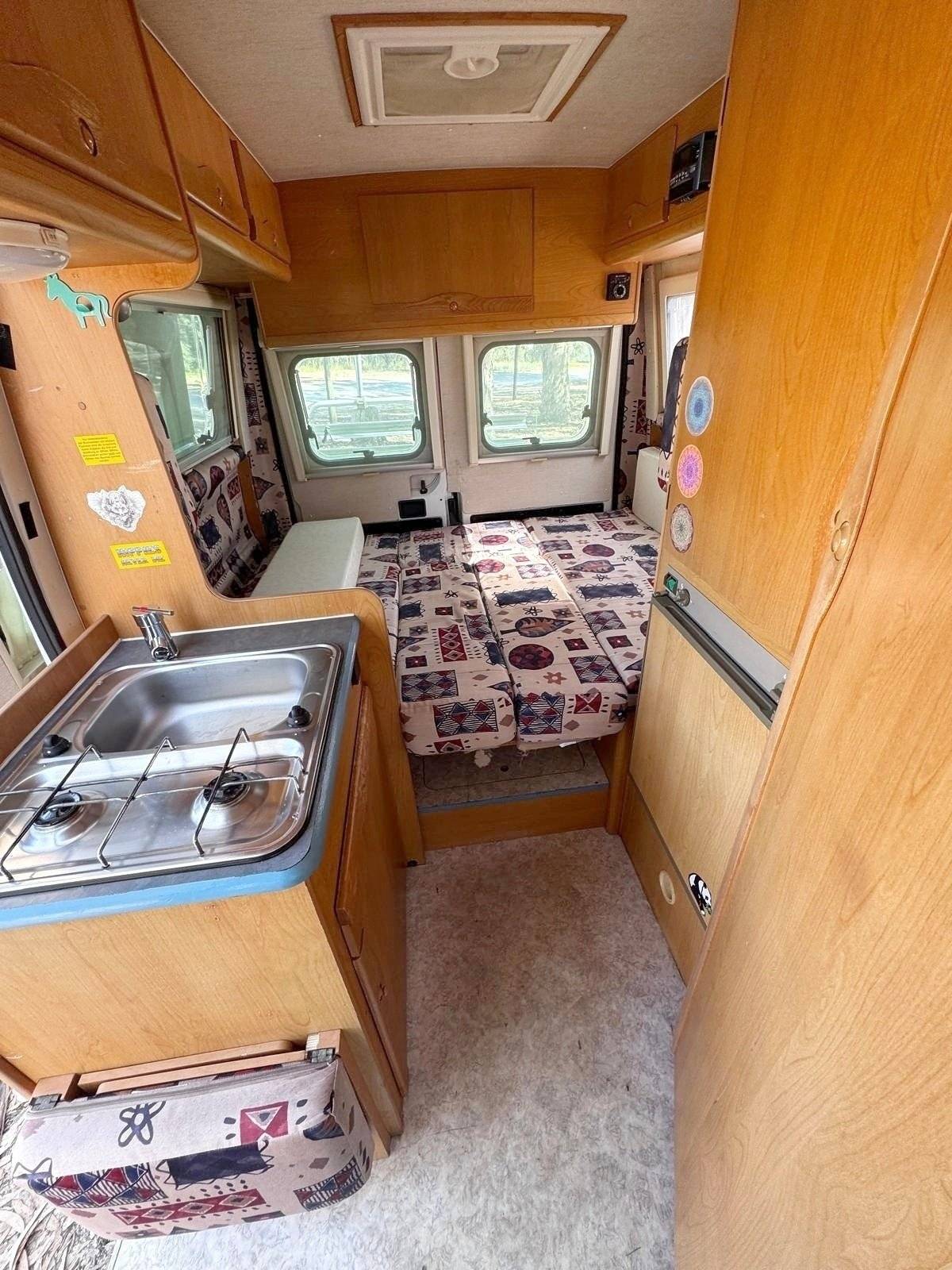Área de jantar Fiat Ducato - Yescapa