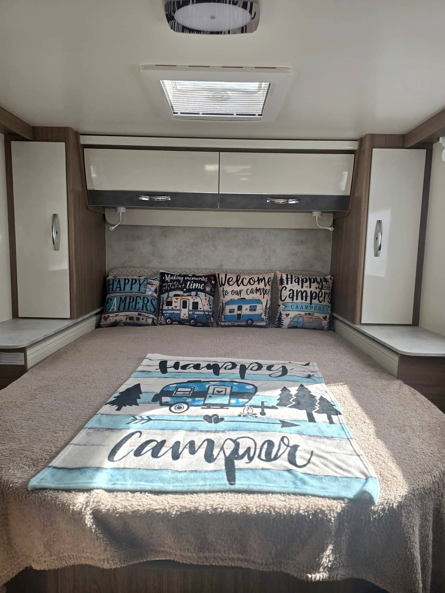 Plazas en cama Fiat 140 cv - Yescapa