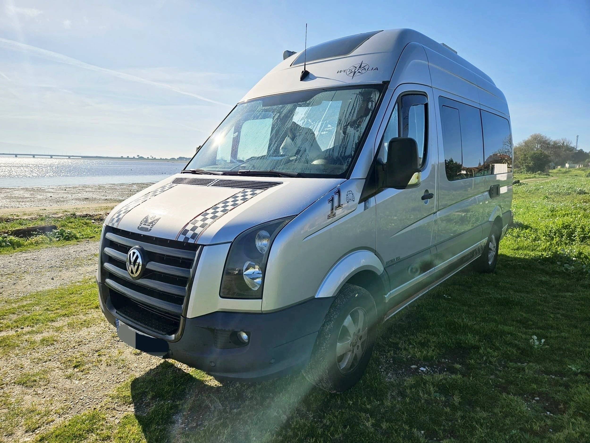 schräge Vorderansicht Volkswagen - Yescapa