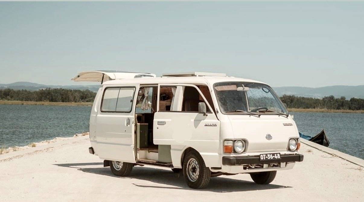 Car Caravane Hiace