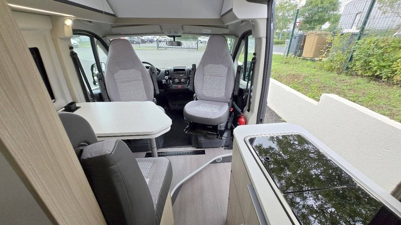 Adria Adria Twin PLUS 600 SPB Family