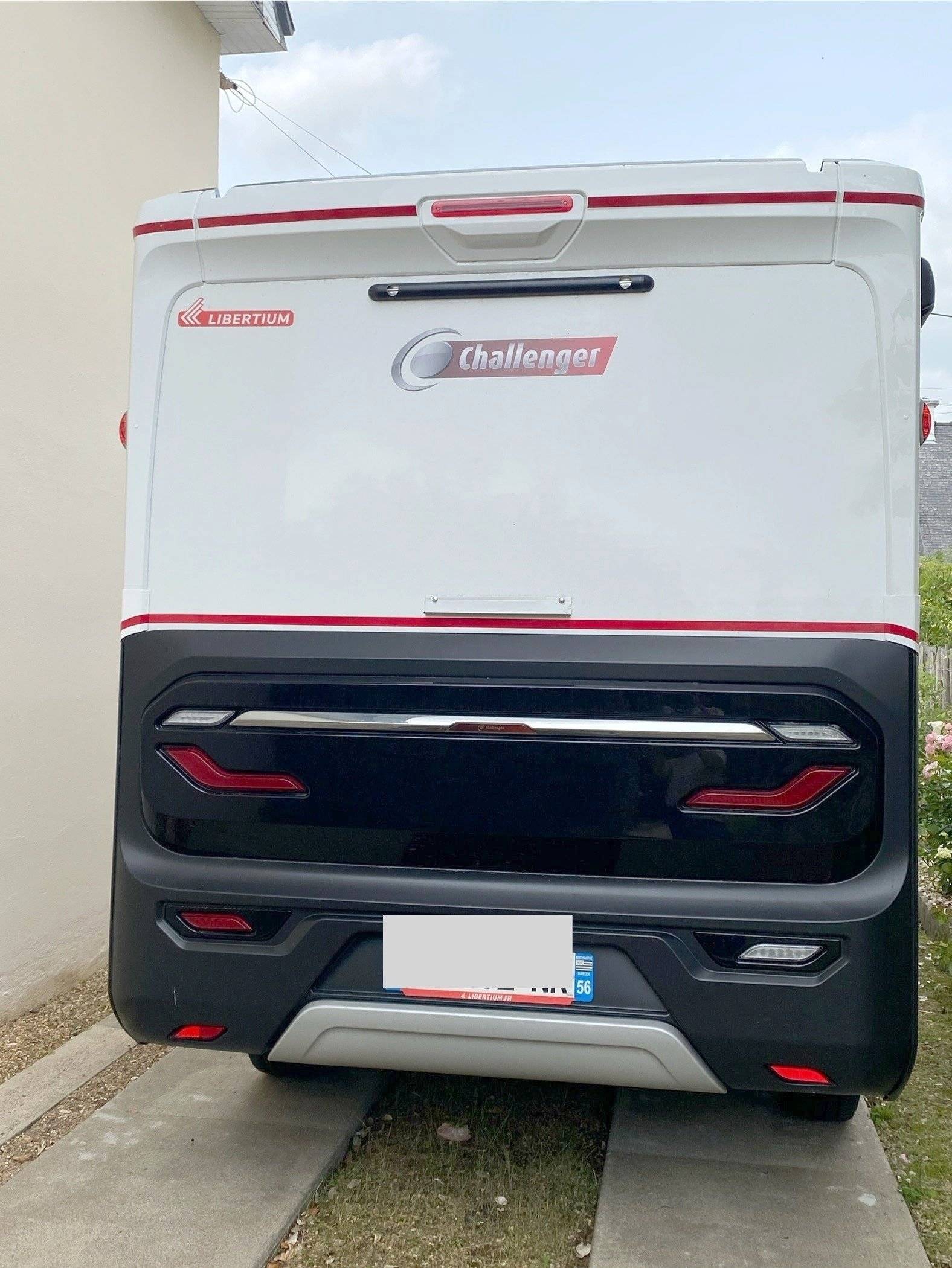 Challenger Challenger X250 Open Edition