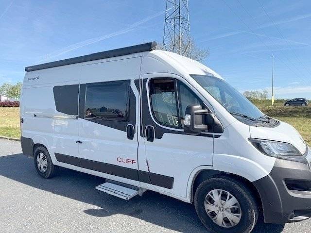 Vista del vehicle angle davanter  - Yescapa