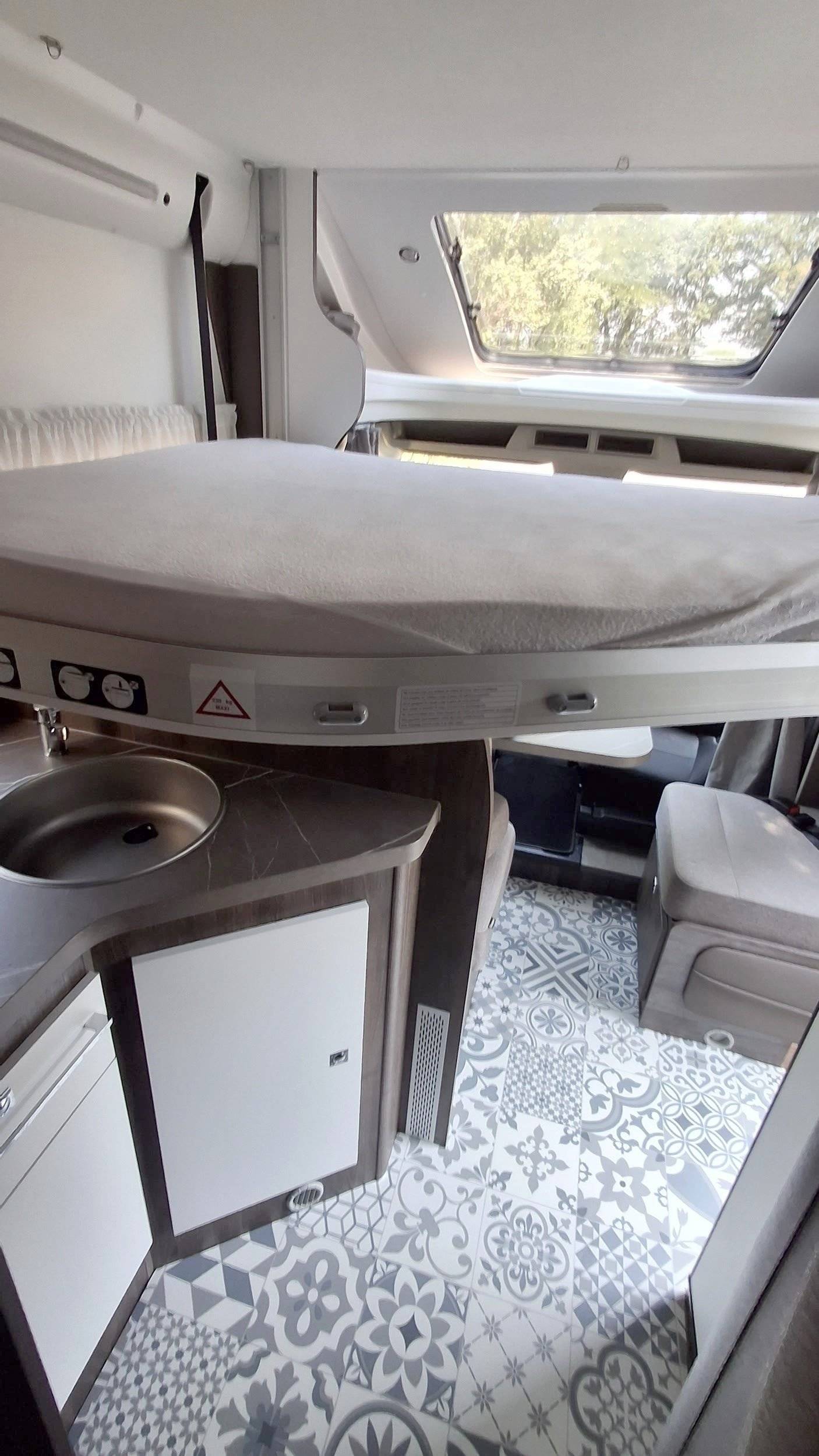 Benimar Tessoro 495UP