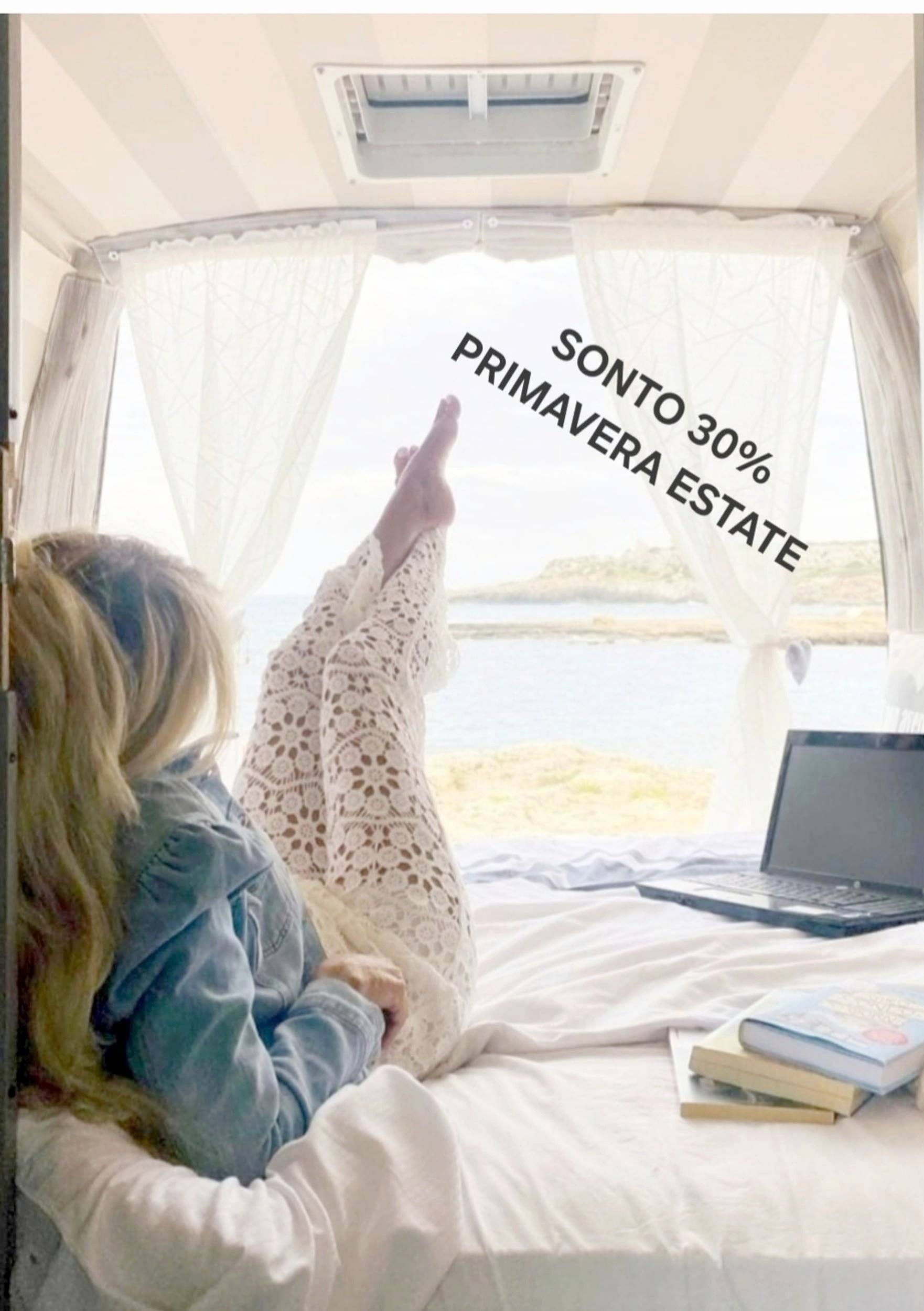 Vista de 3/4 Renault Master 2,3 l 125 ch - Yescapa