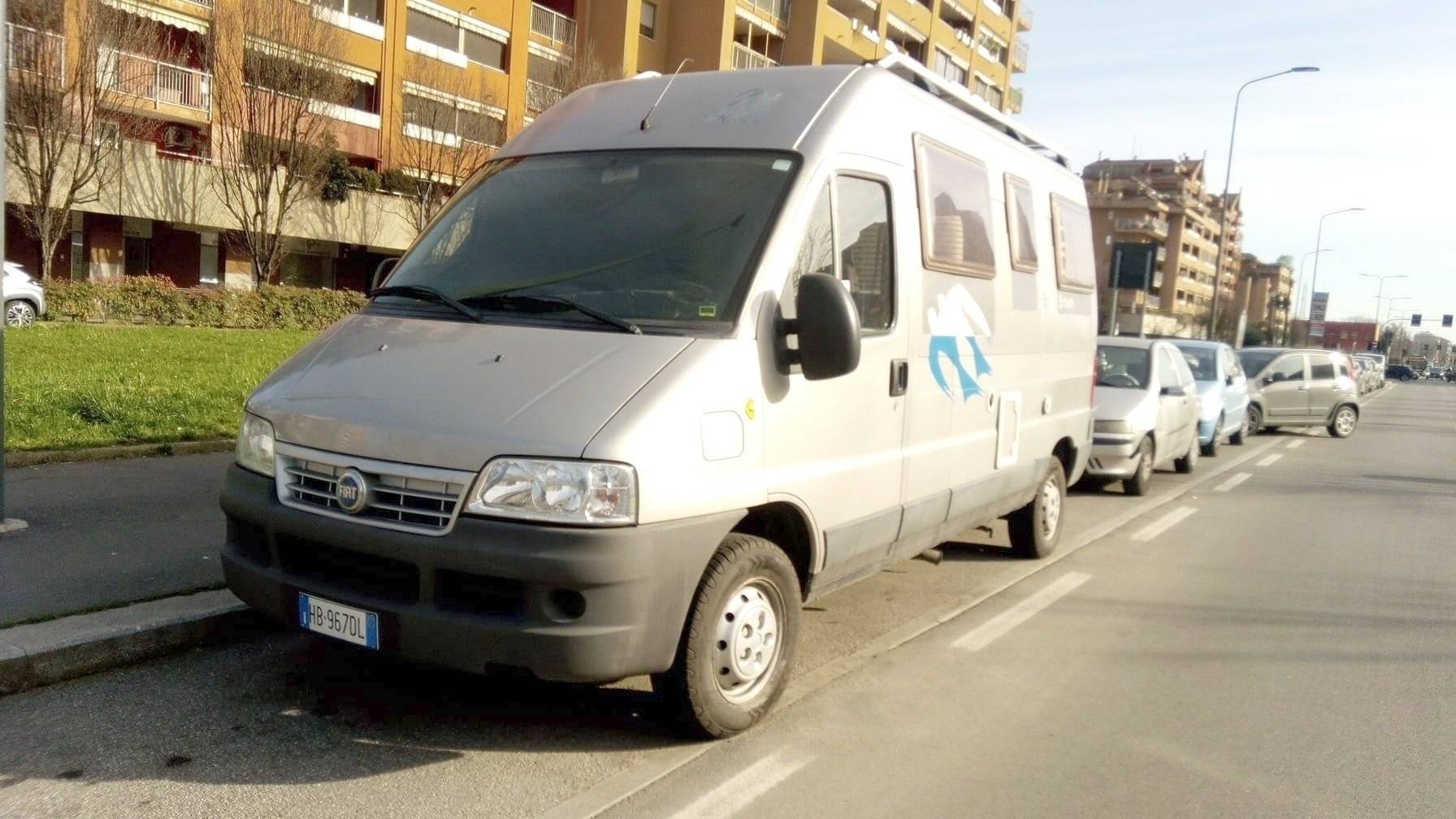 Front view from 3/4 Fiat Ducato 2,8 l 115 ch/Al-Ko - Yescapa