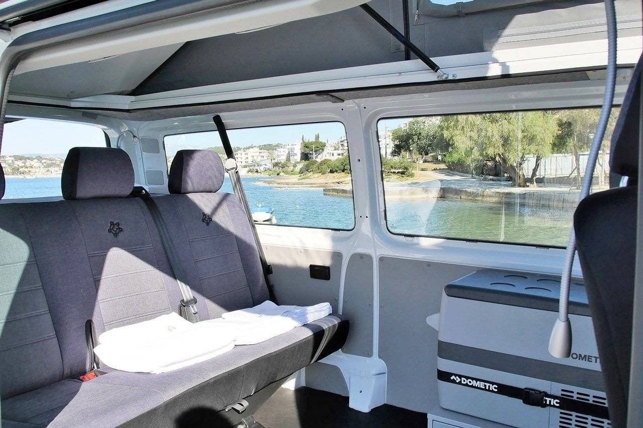 Volkswagen T6 with Raising Roof