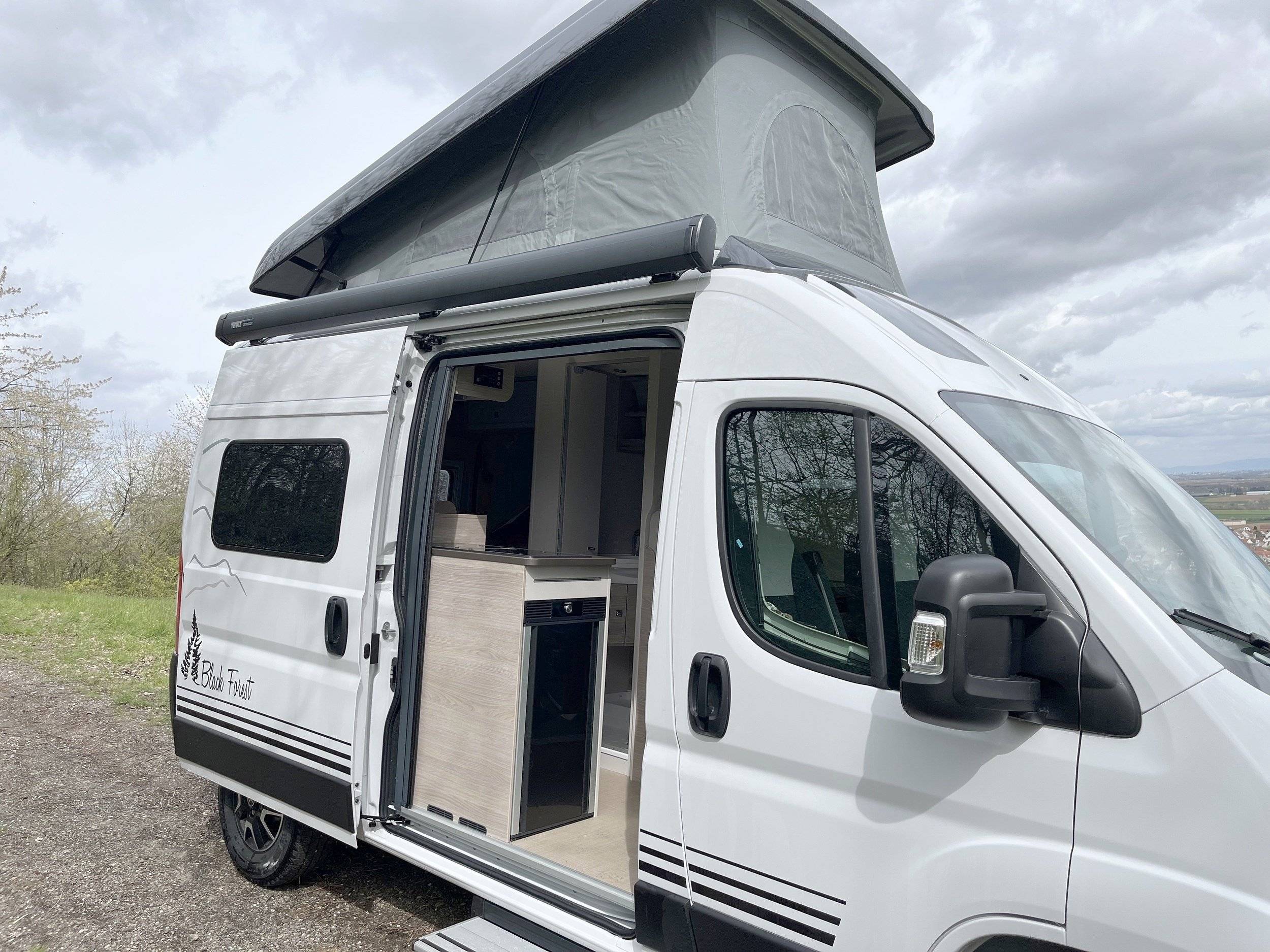 Bürstner CAMPEO C540 BLACK FOREST