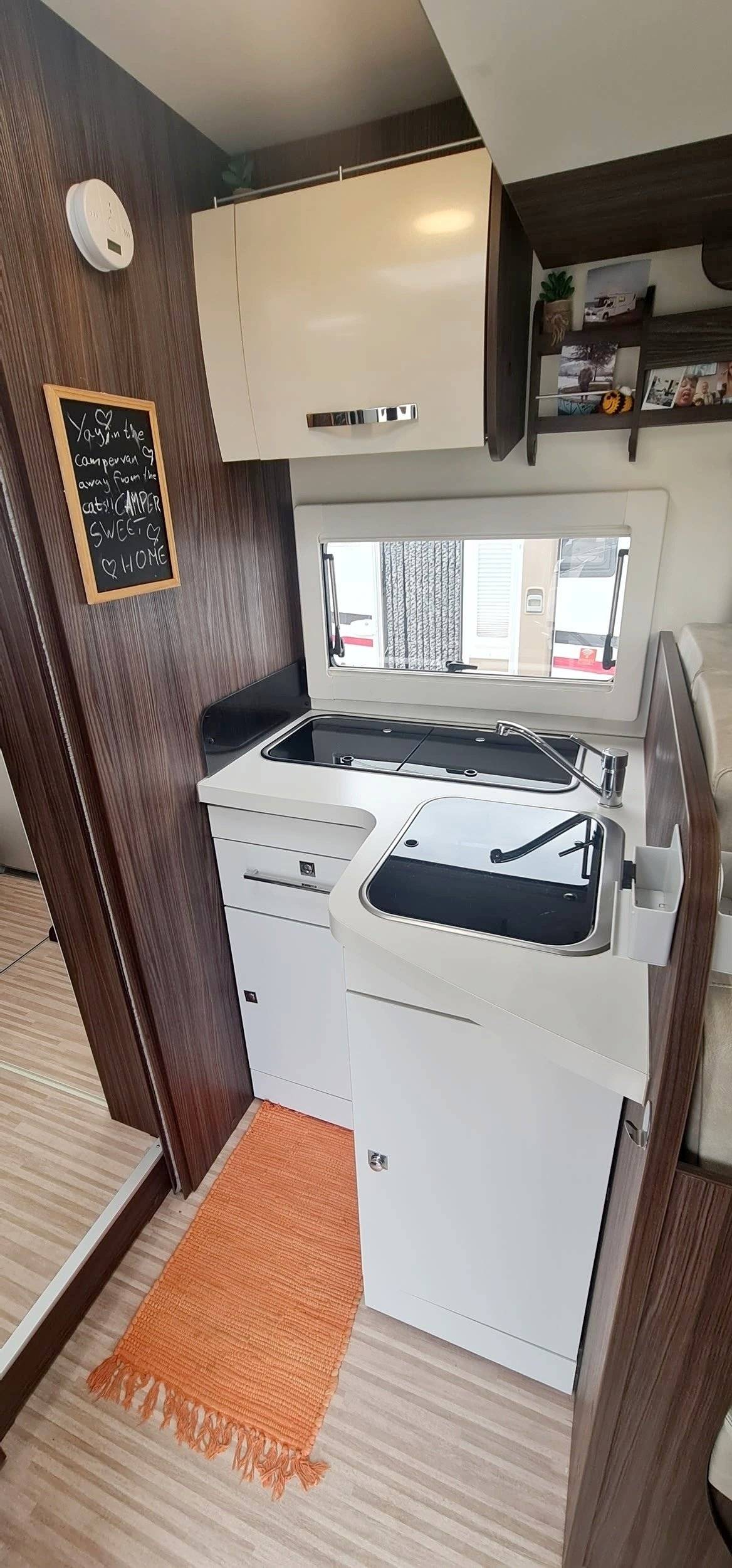 Coin cuisine Ford Transit 2,0 l 170 ch - Yescapa