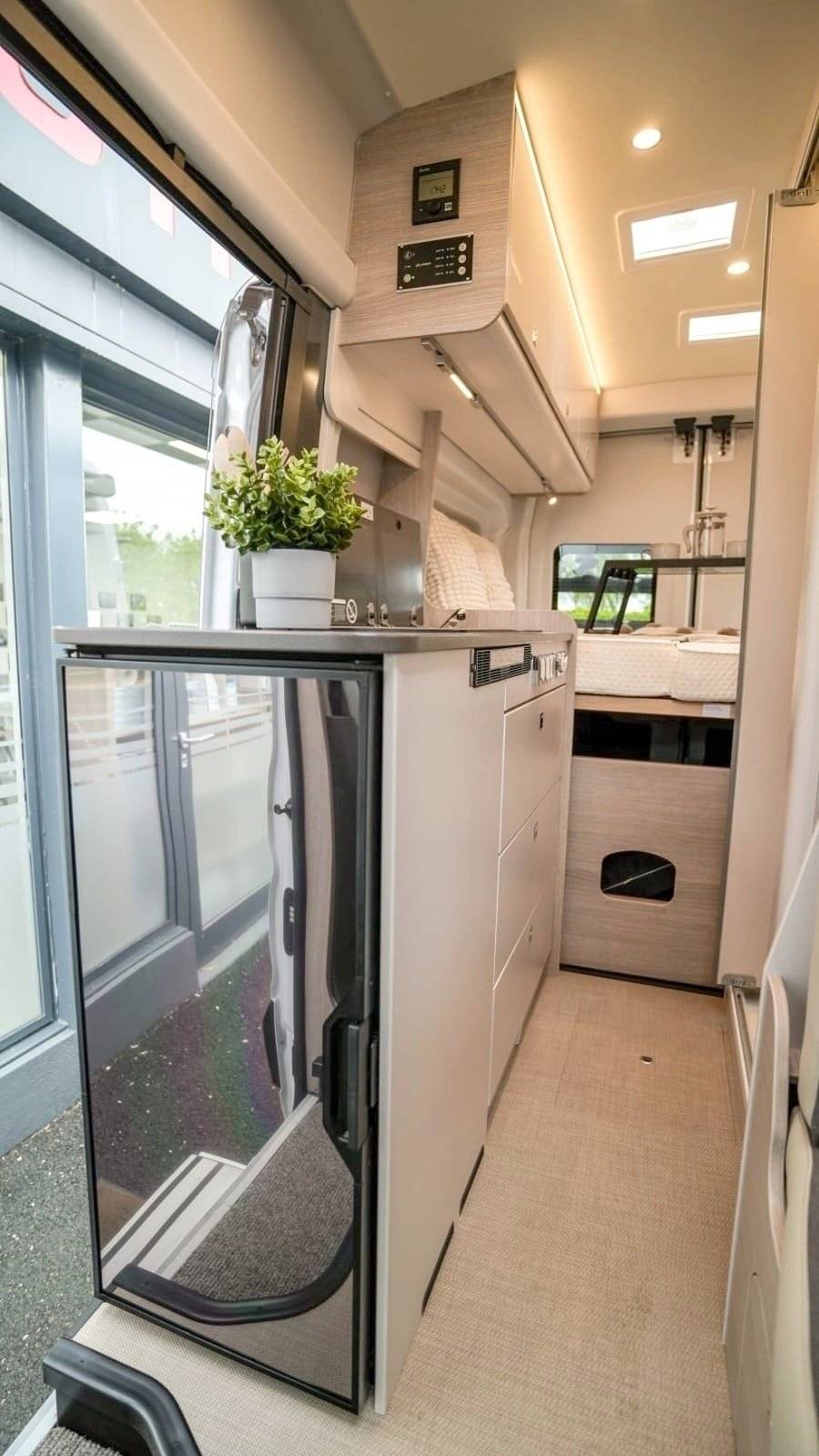 Bürstner LINEO C 590