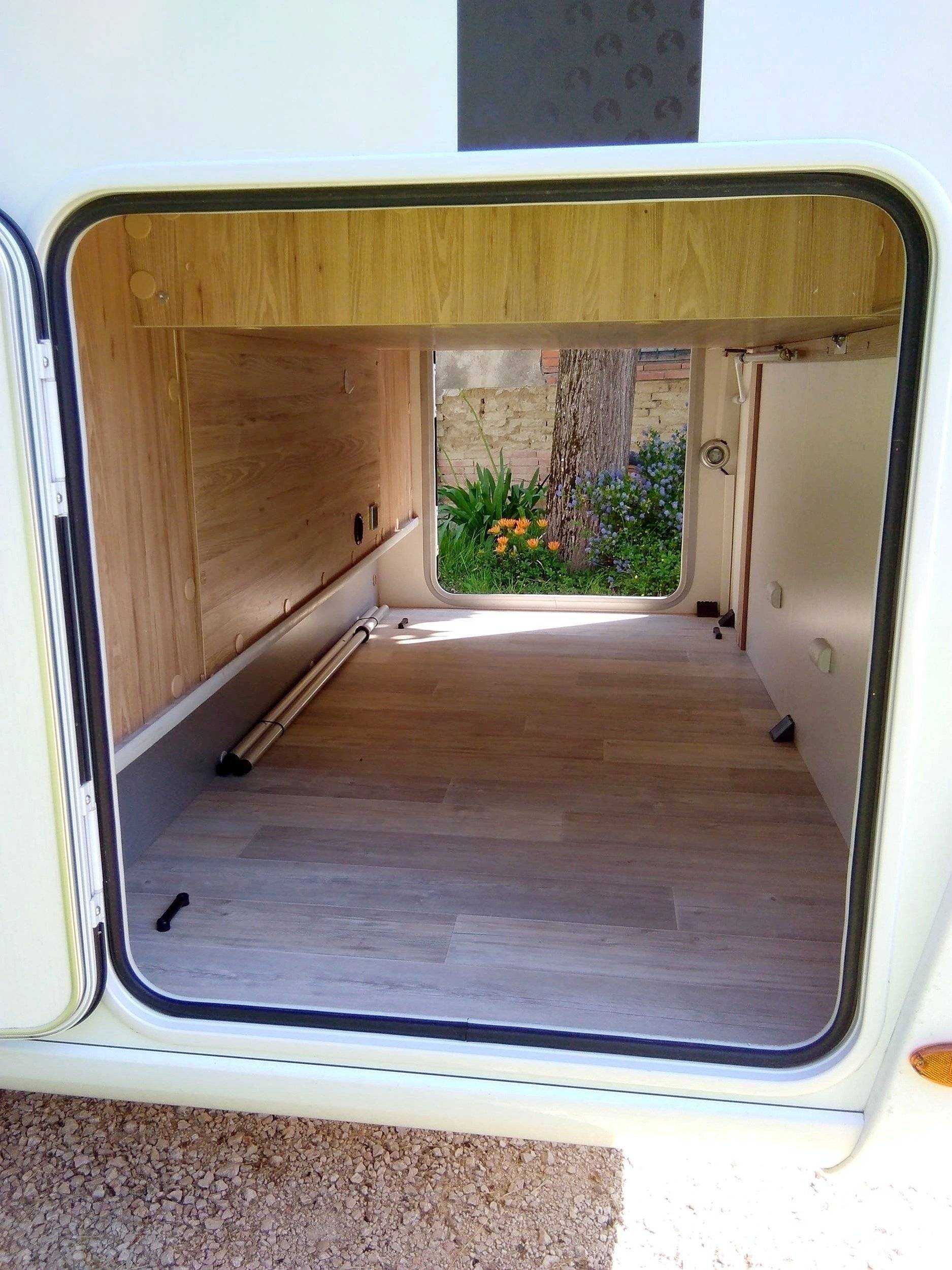 Bavaria 2,3 l 130 ch