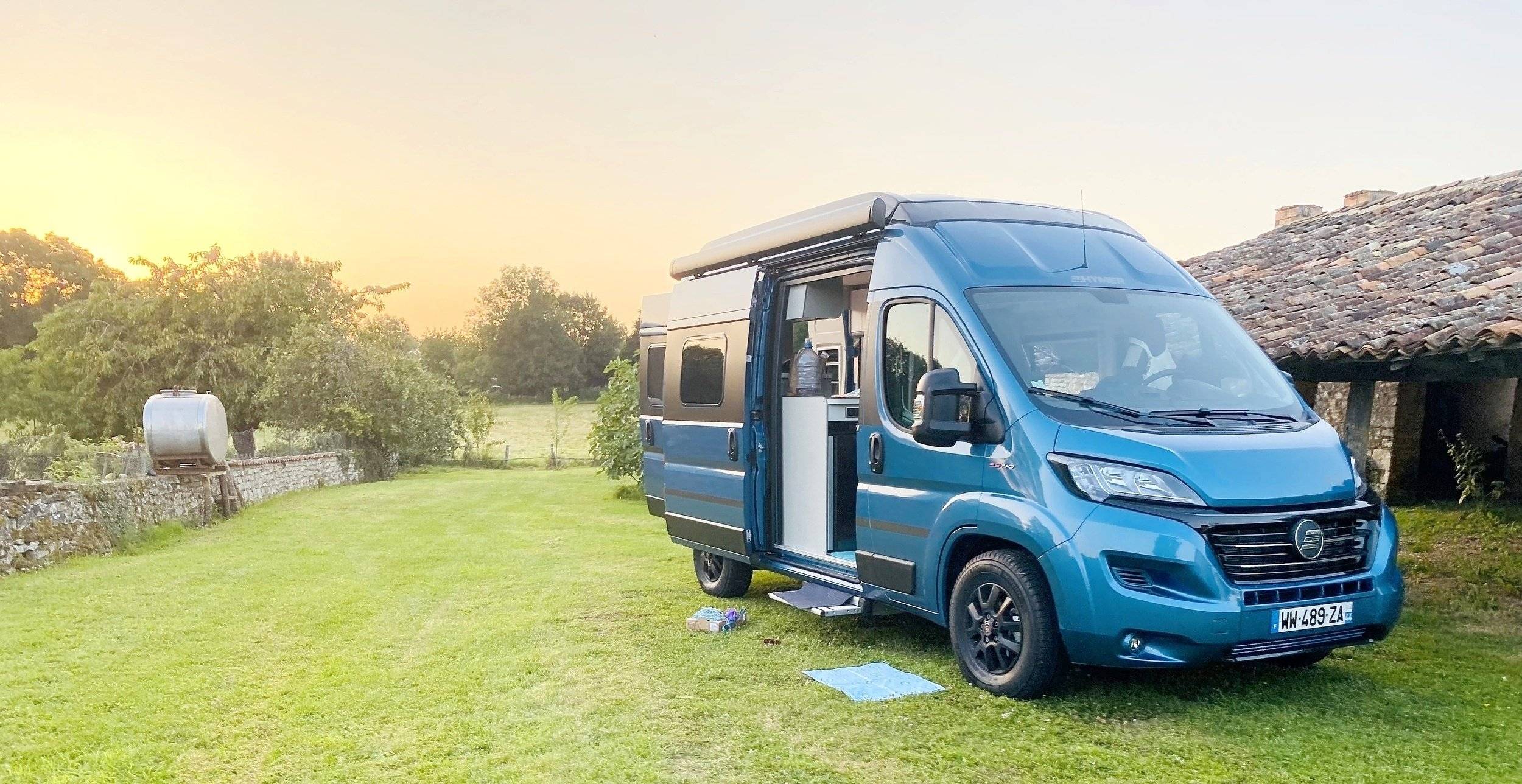 Vue avant de 3/4 Fiat Ducato 2,3 130 ch - Yescapa