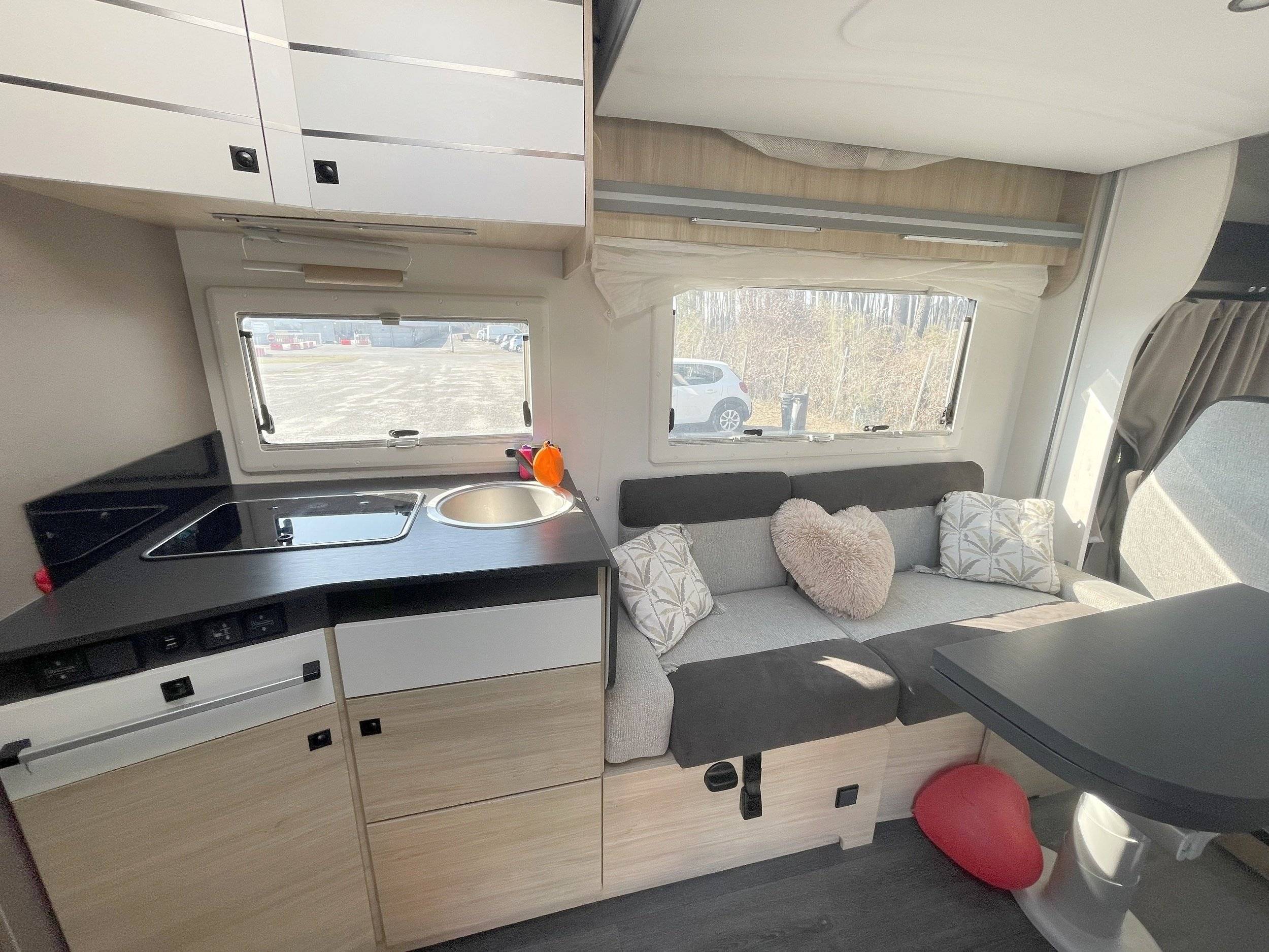 Cozinha Ford Transit 2,0 l 170 ch - Yescapa