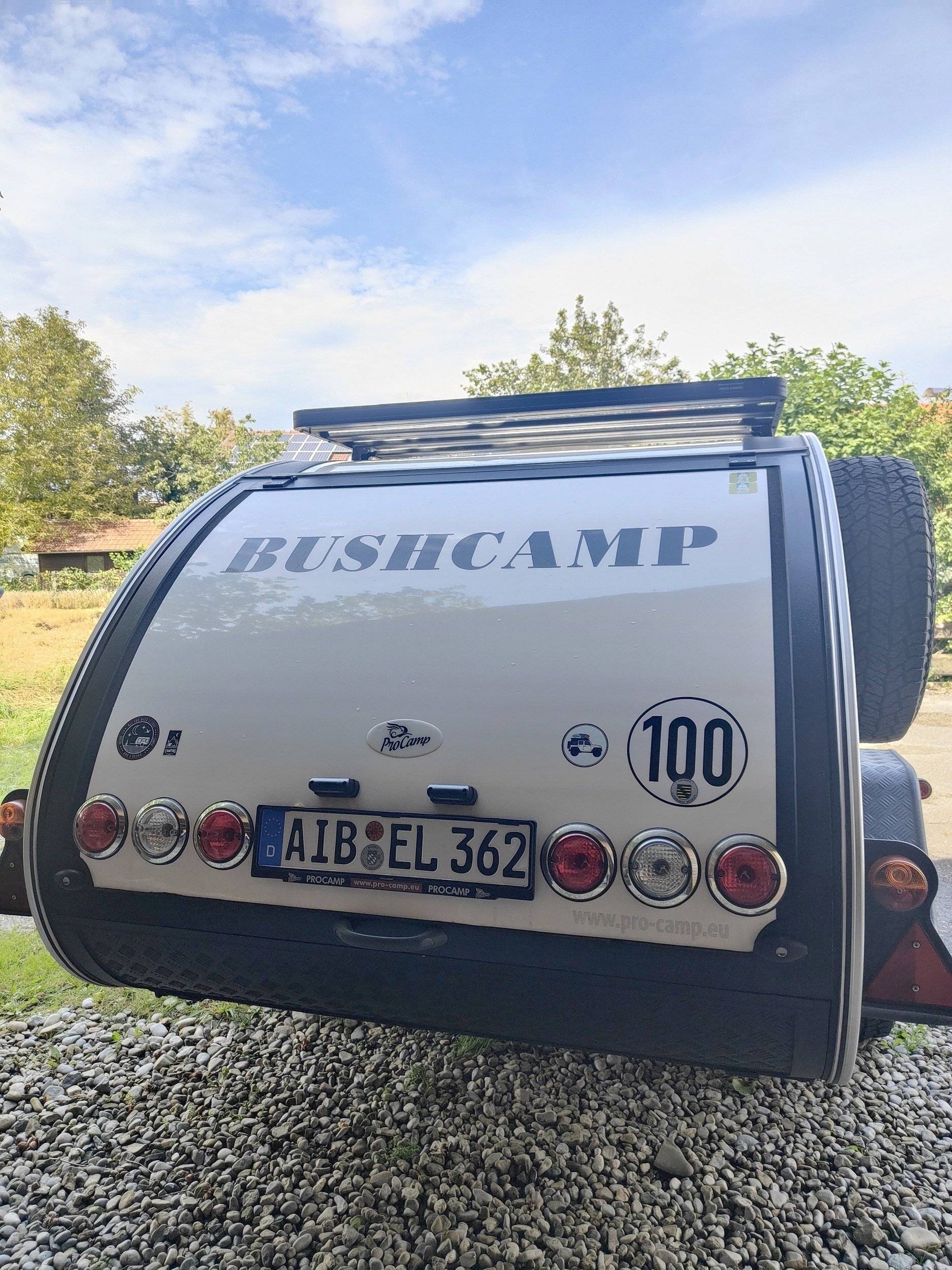 Ansicht von hinten  - Yescapa