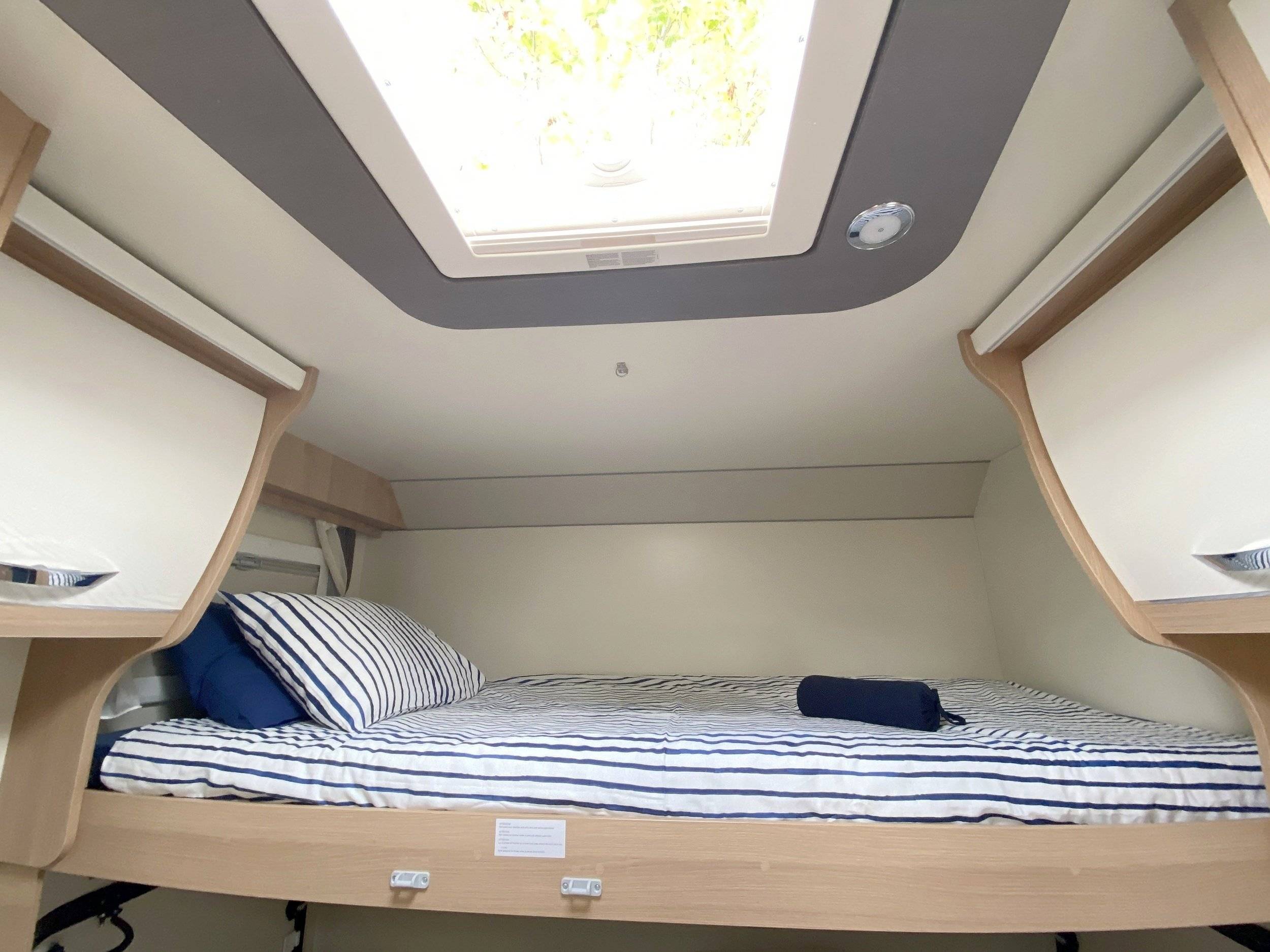 bed_3 Fiat Ducato 2,3 l 148 ch/Al-Ko - Yescapa