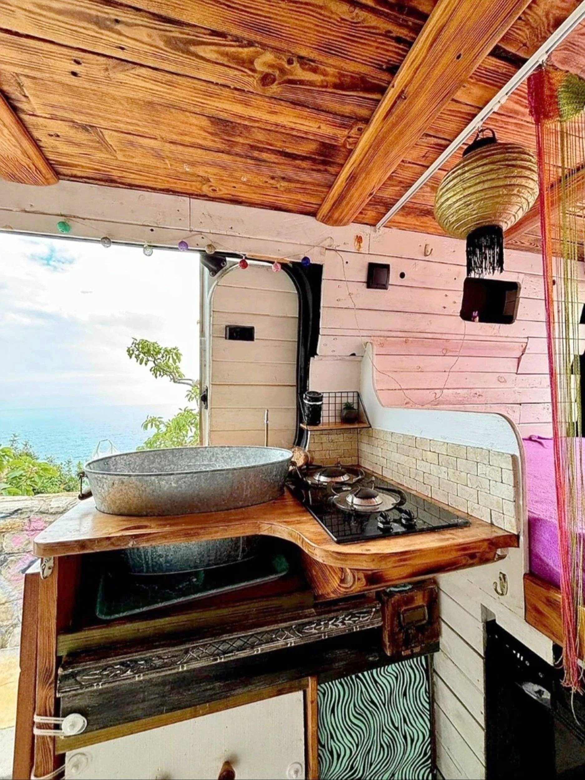 Ford Transit 2,5 l TDCi 140 ch.