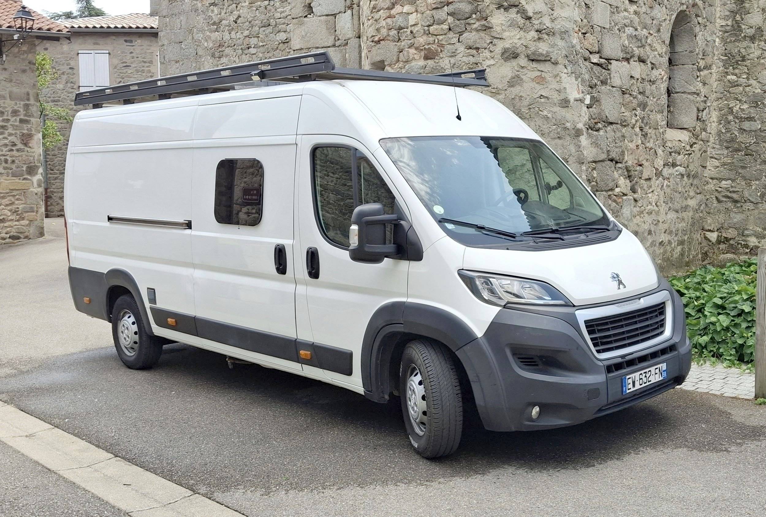 Peugeot Boxer 2,0 l 130 ch