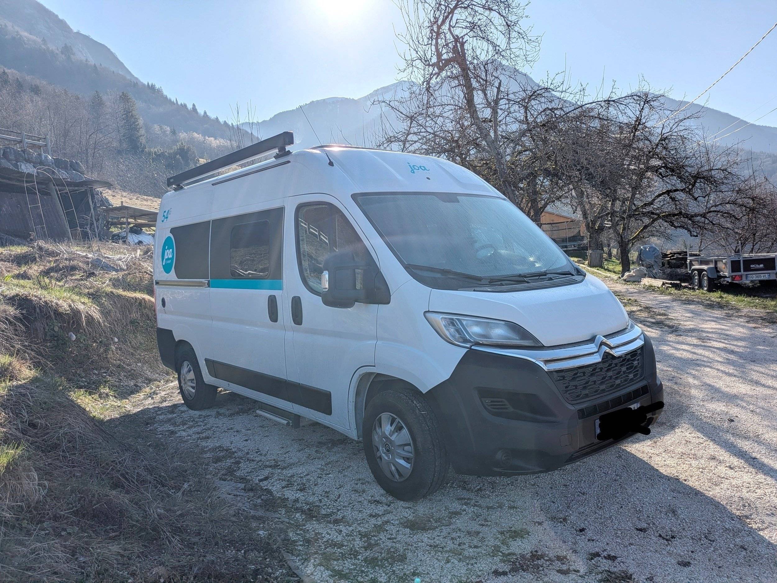 Vue avant de 3/4 Citroën - Yescapa