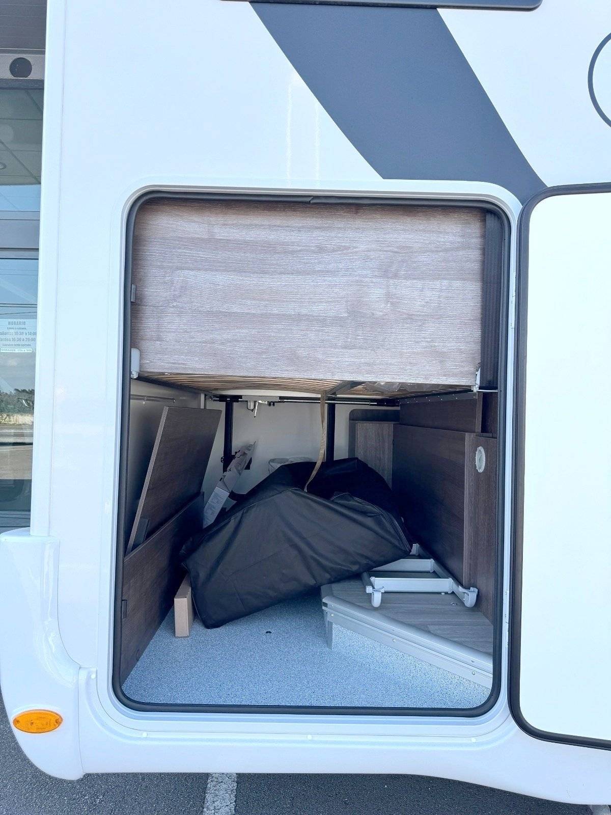 Benimar Tessoro 440UP