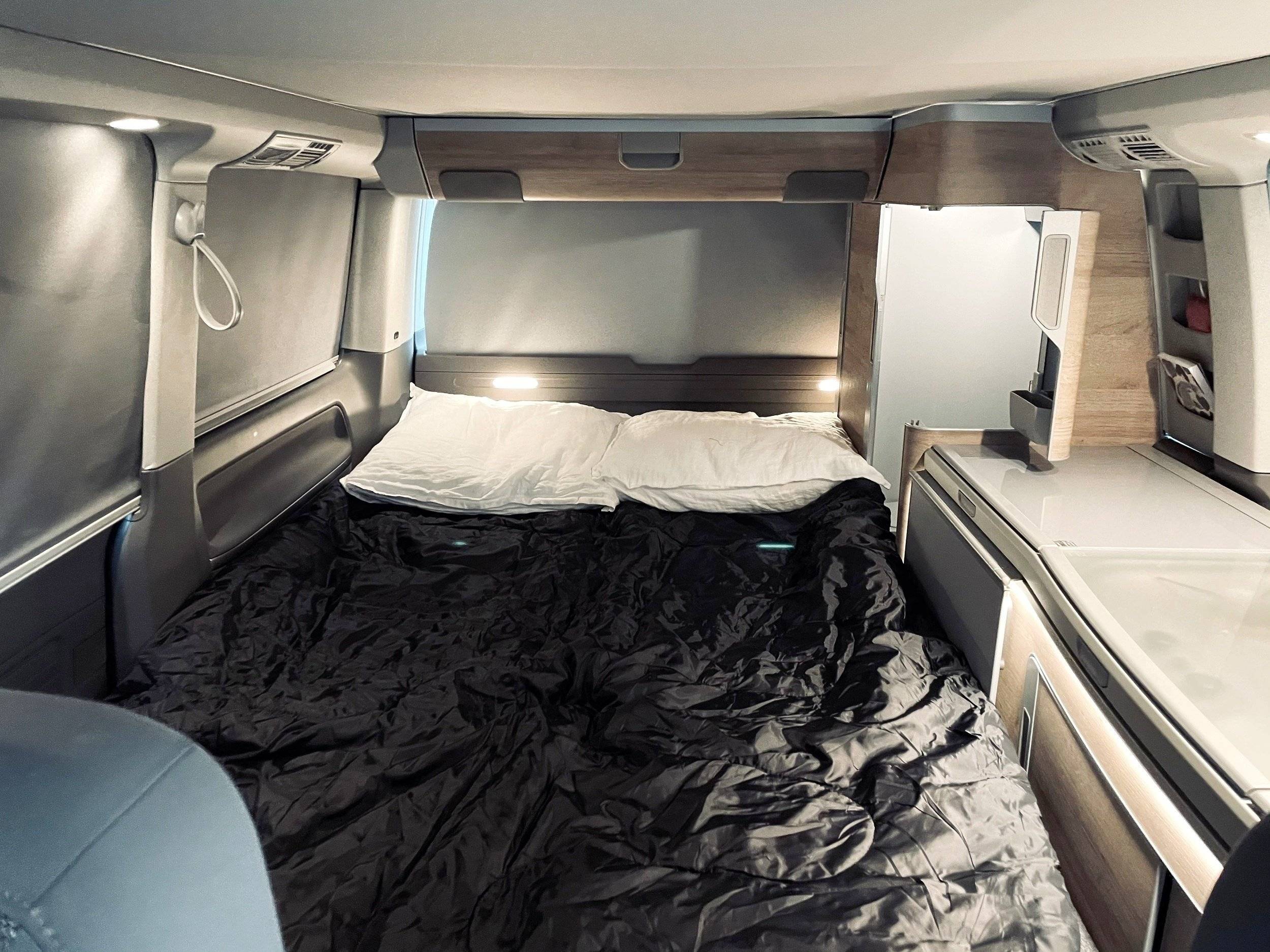 Couchages Volkswagen T6.1 T6.1 150 CH DSG 7 - Yescapa