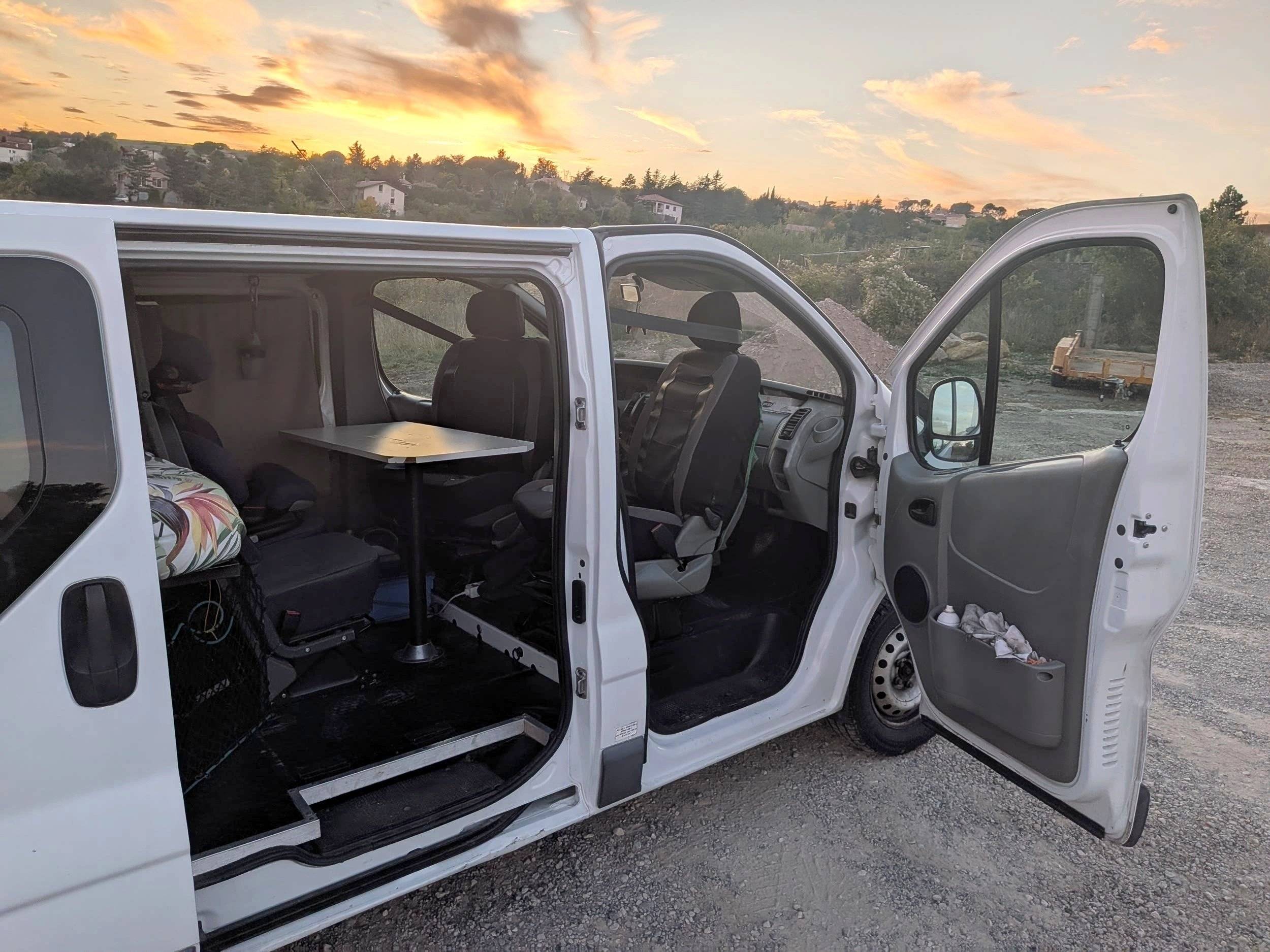 Renault Trafic 2,5 l 150 ch