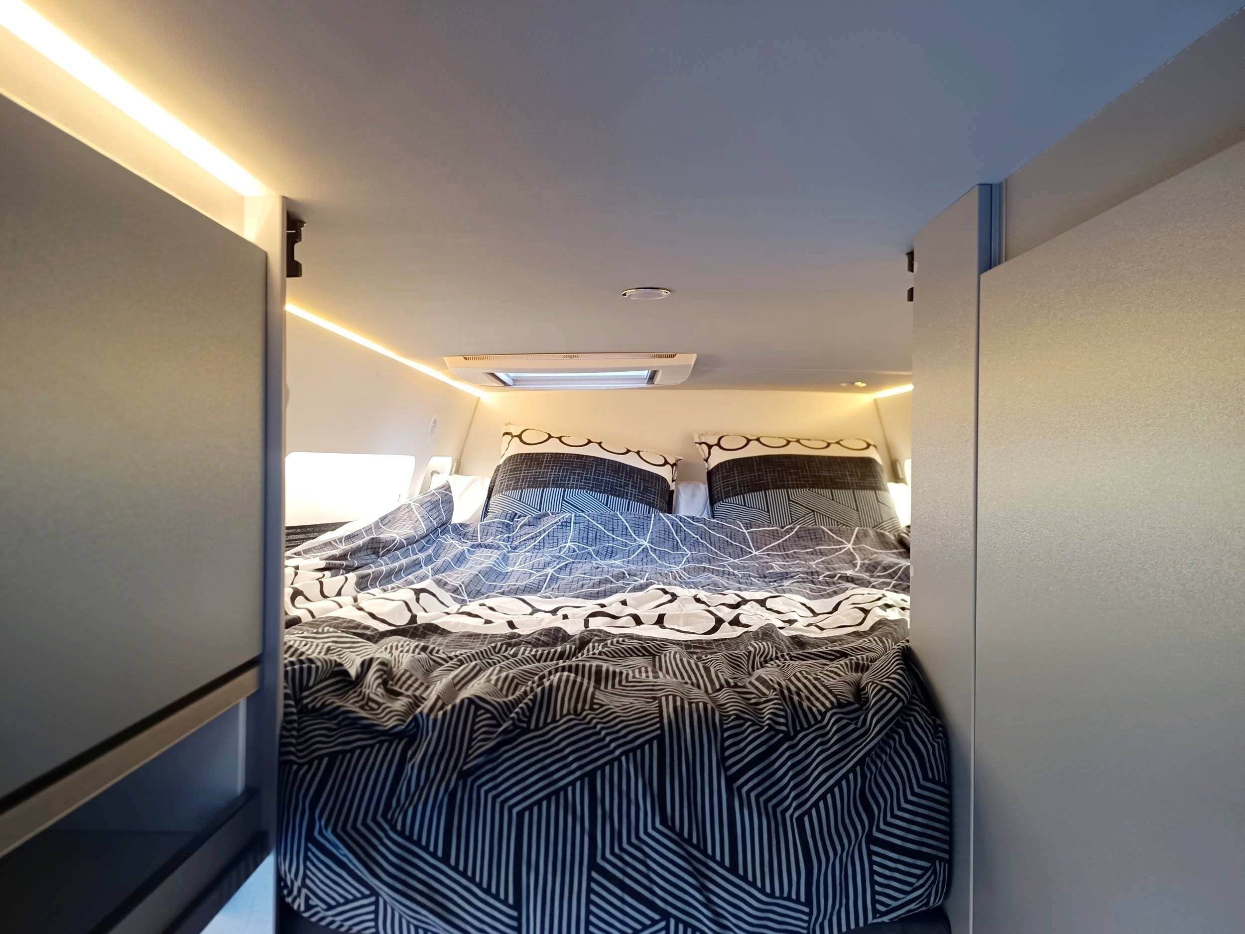 Weinsberg 630 MEG CARATOUR