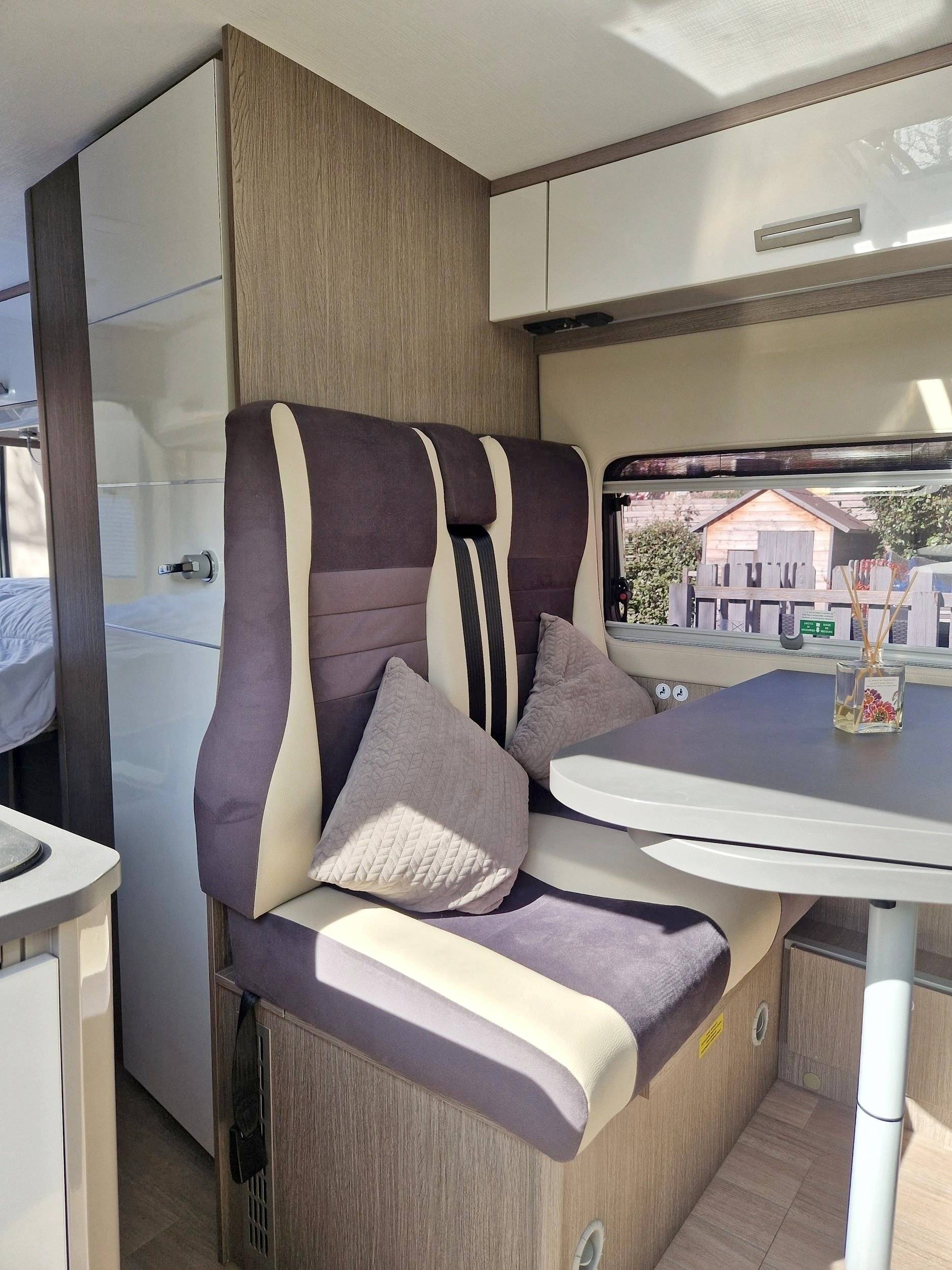 Challenger Challenger v114 Road Edition VIP