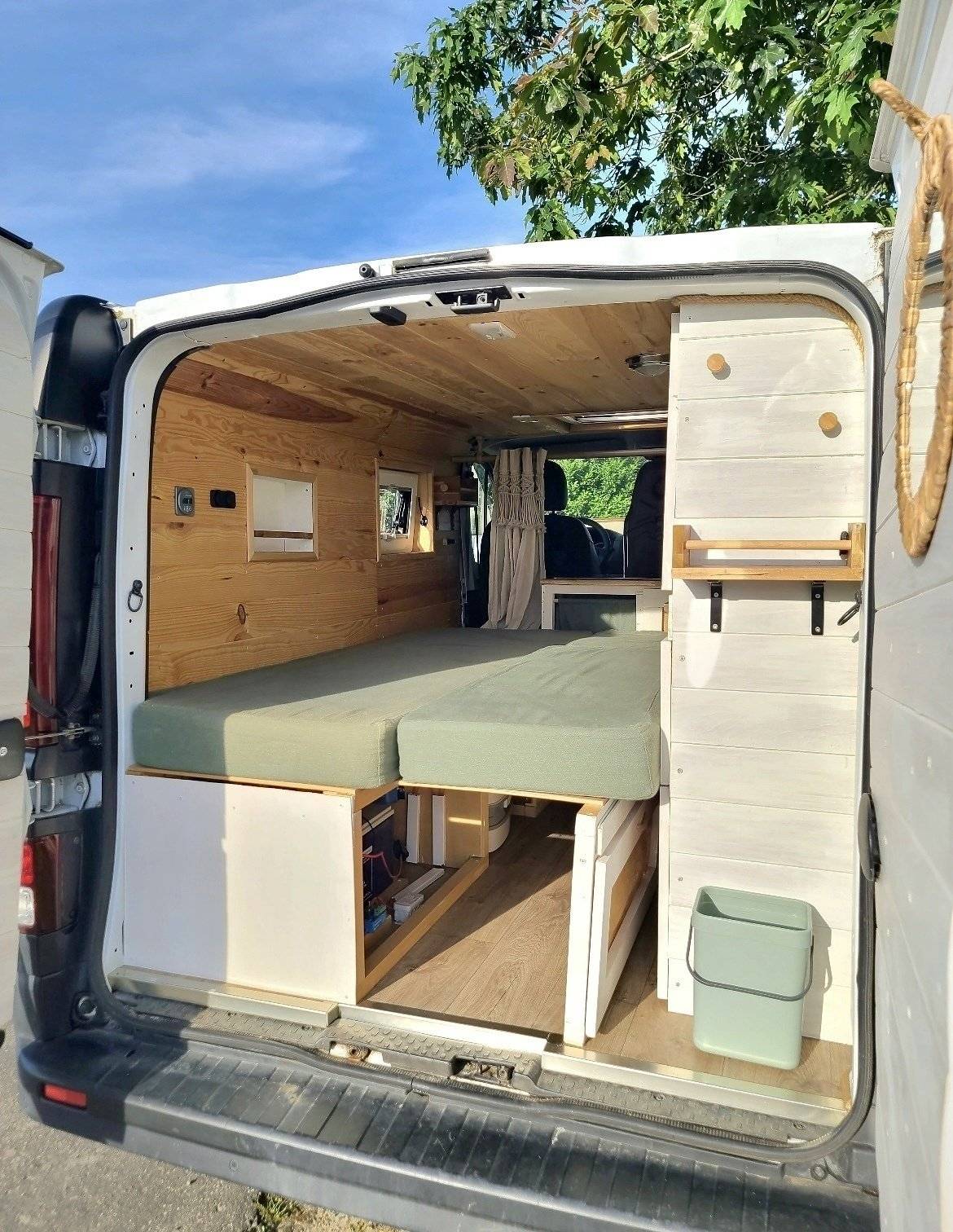 llits Renault Trafic III 1.6 dci - Yescapa