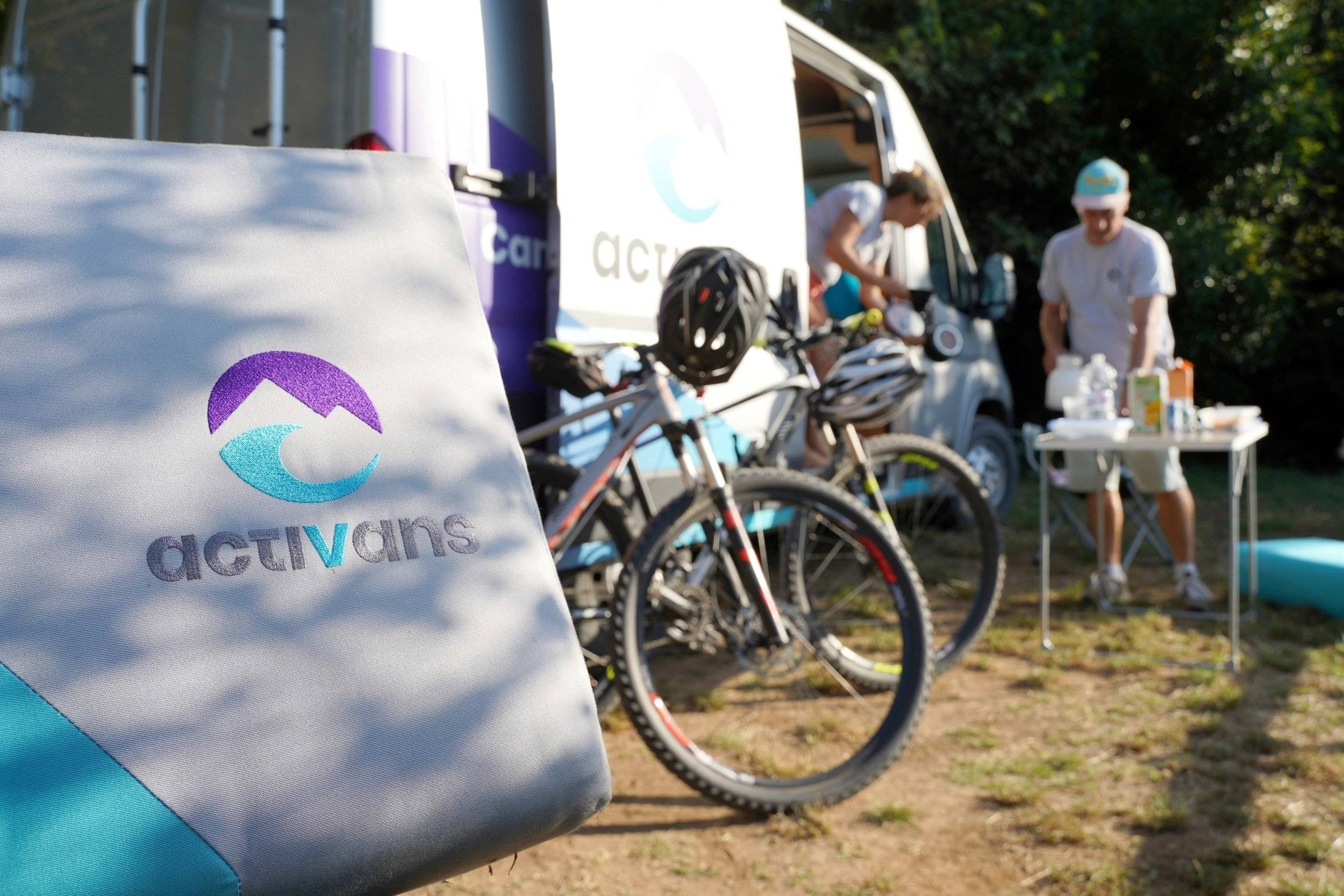 SURF CAMPERVAN ACTIVANS 