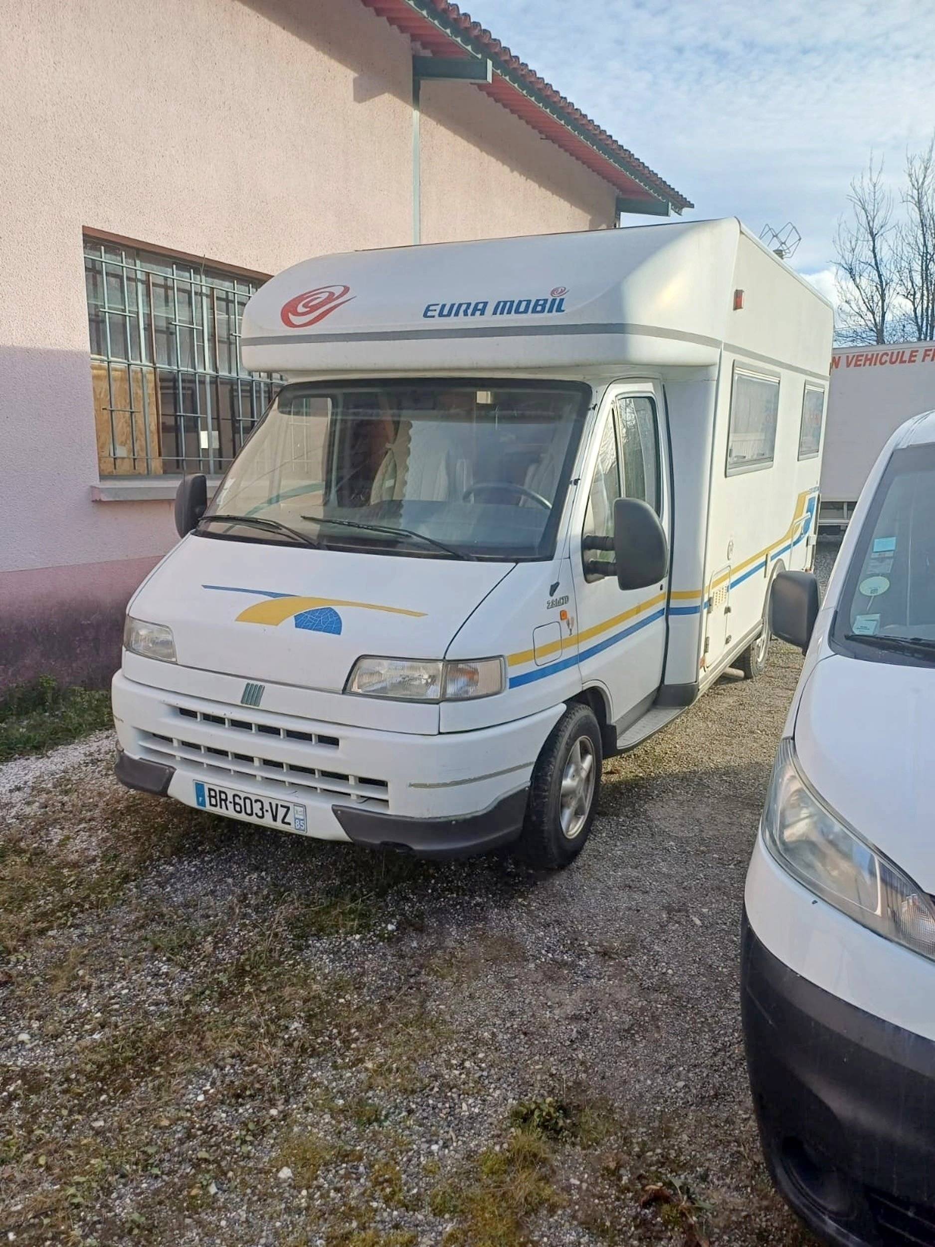 Camping-car Profilé 