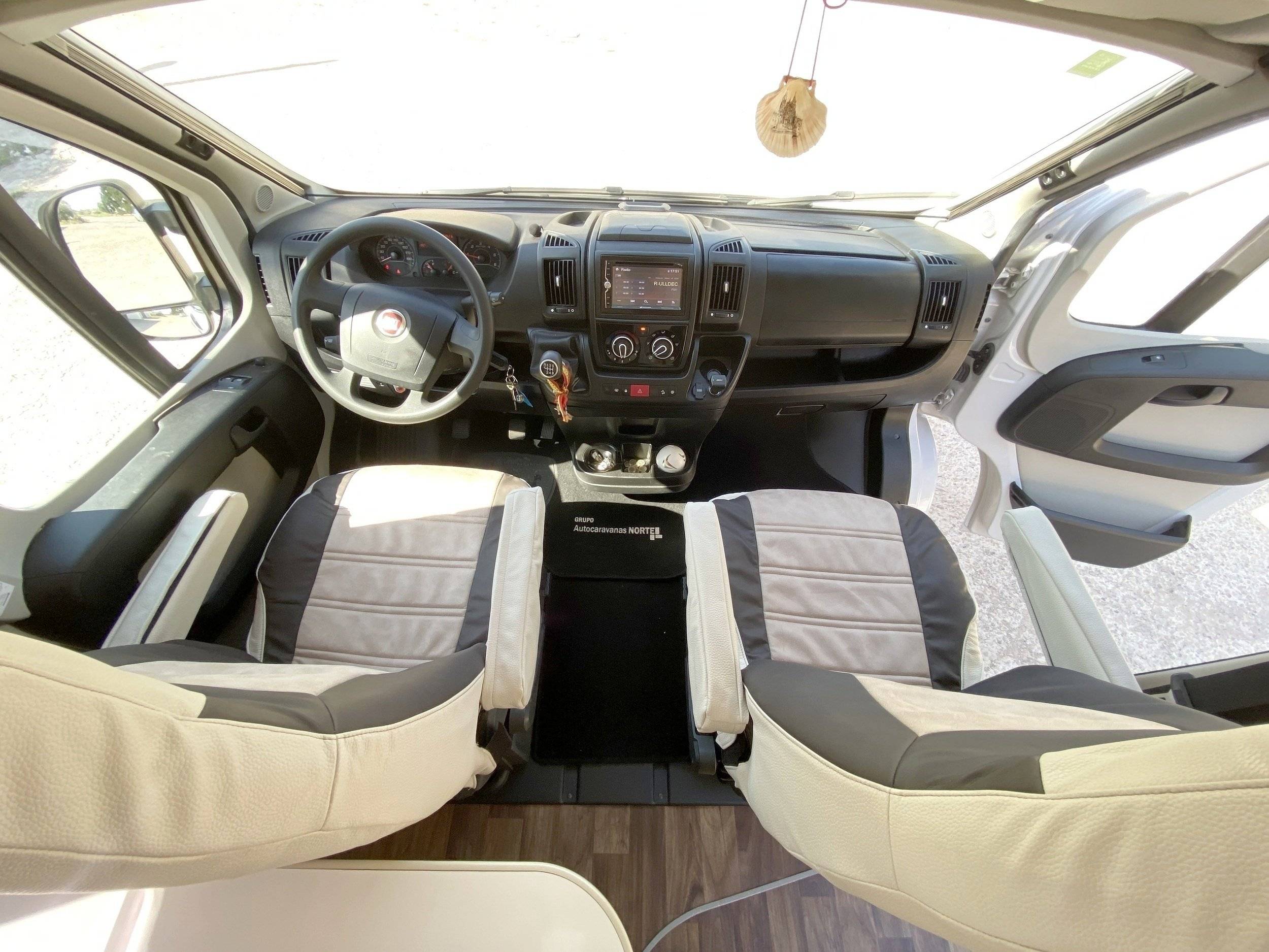 Mclouis Menfys Van 3 Maxi S line