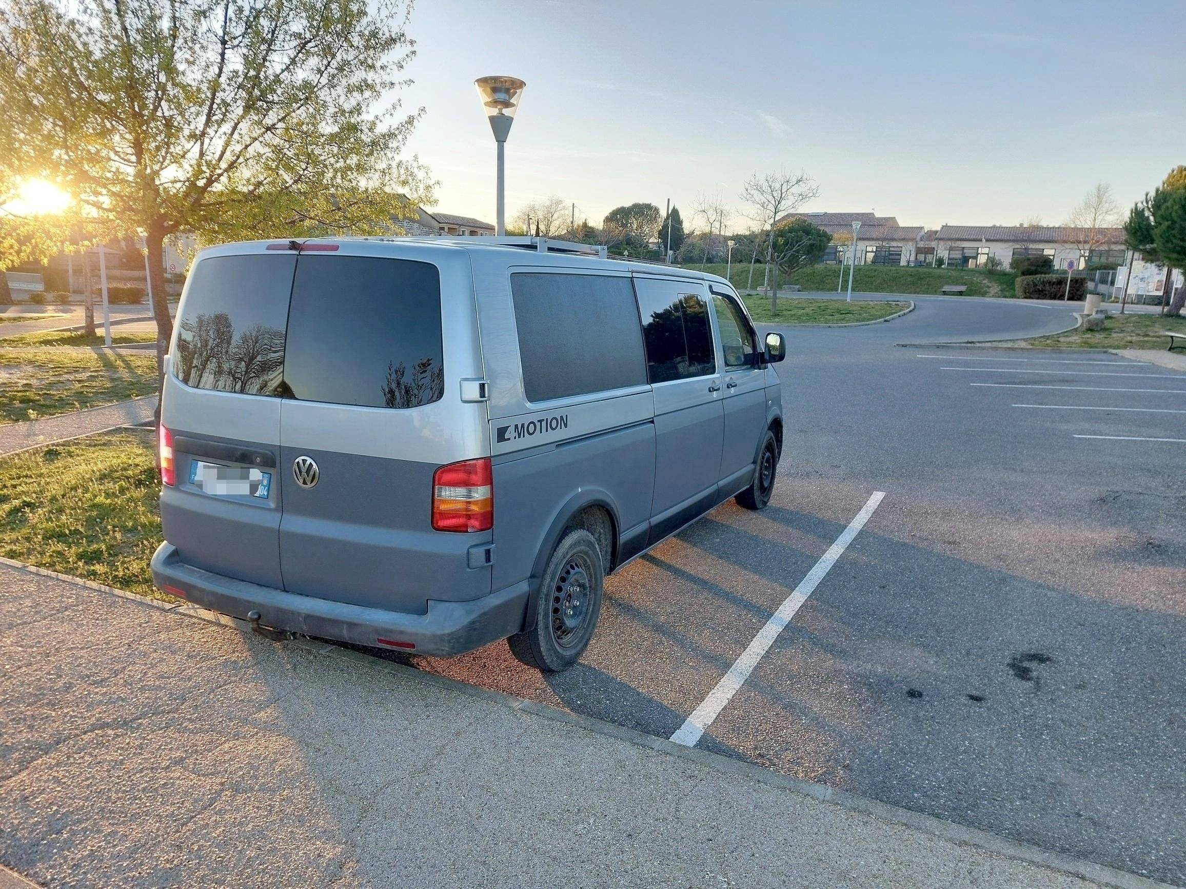 Berth Volkswagen 2,5 l 130 ch - Yescapa