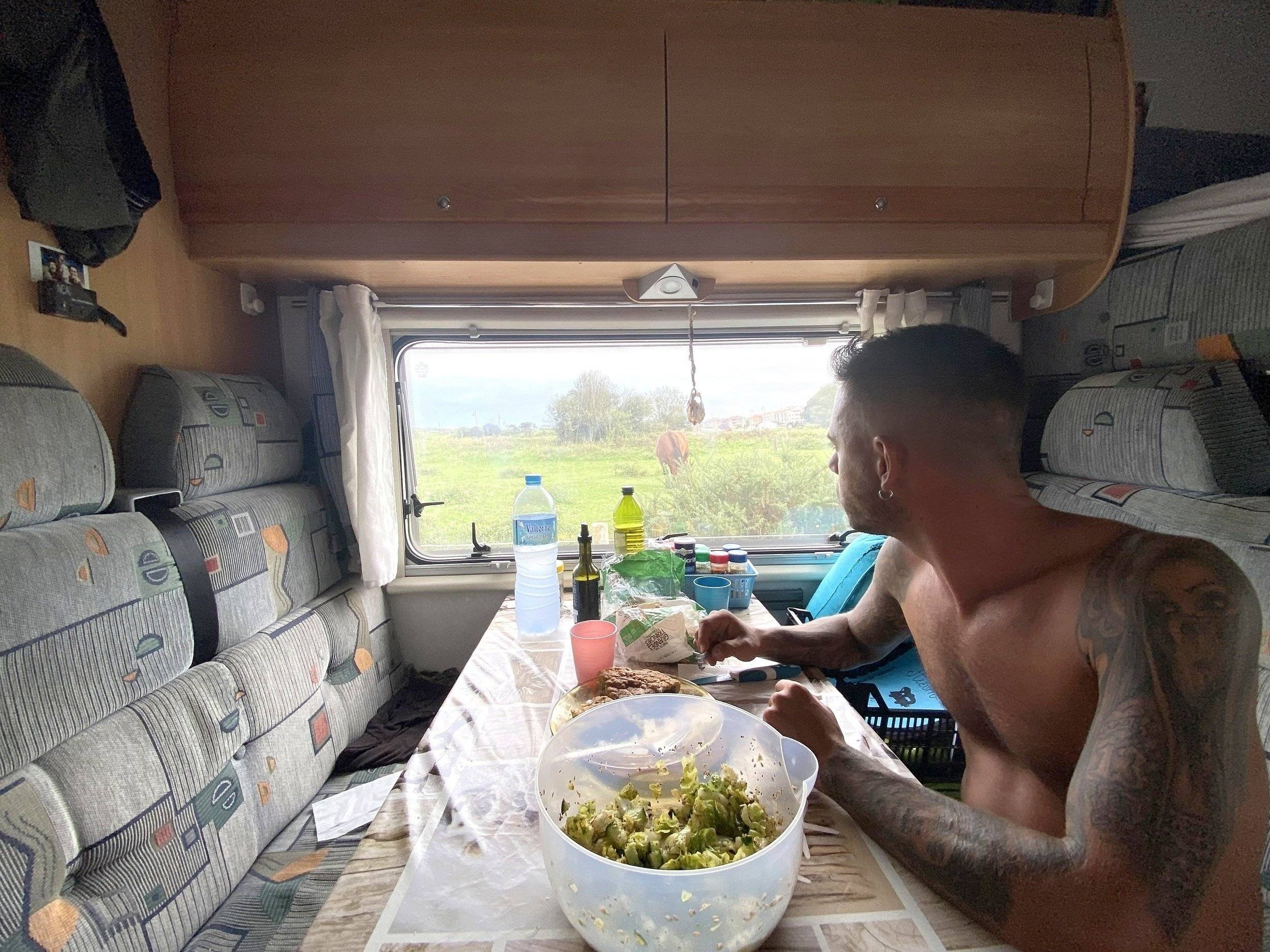 Dinette Fiat Ducato 2,8 - Yescapa