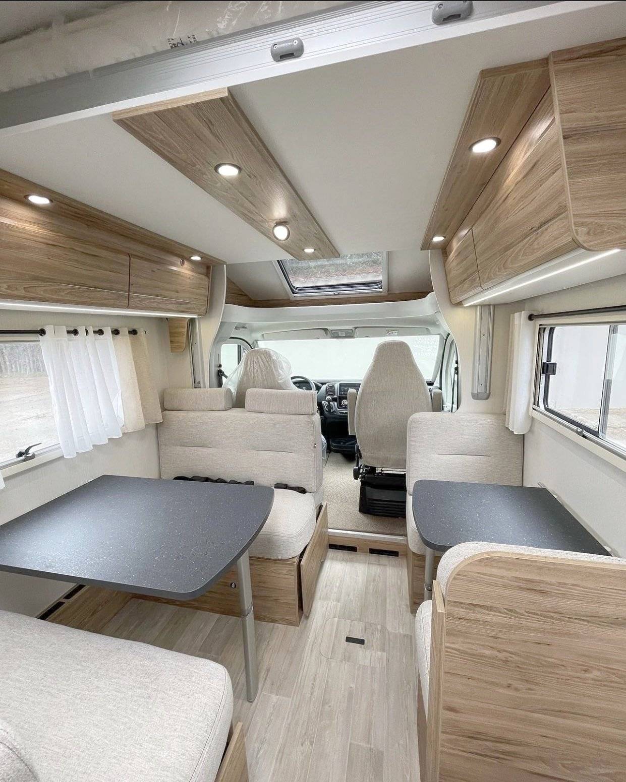 Pilote 35 light 2,4 l 140 ch.