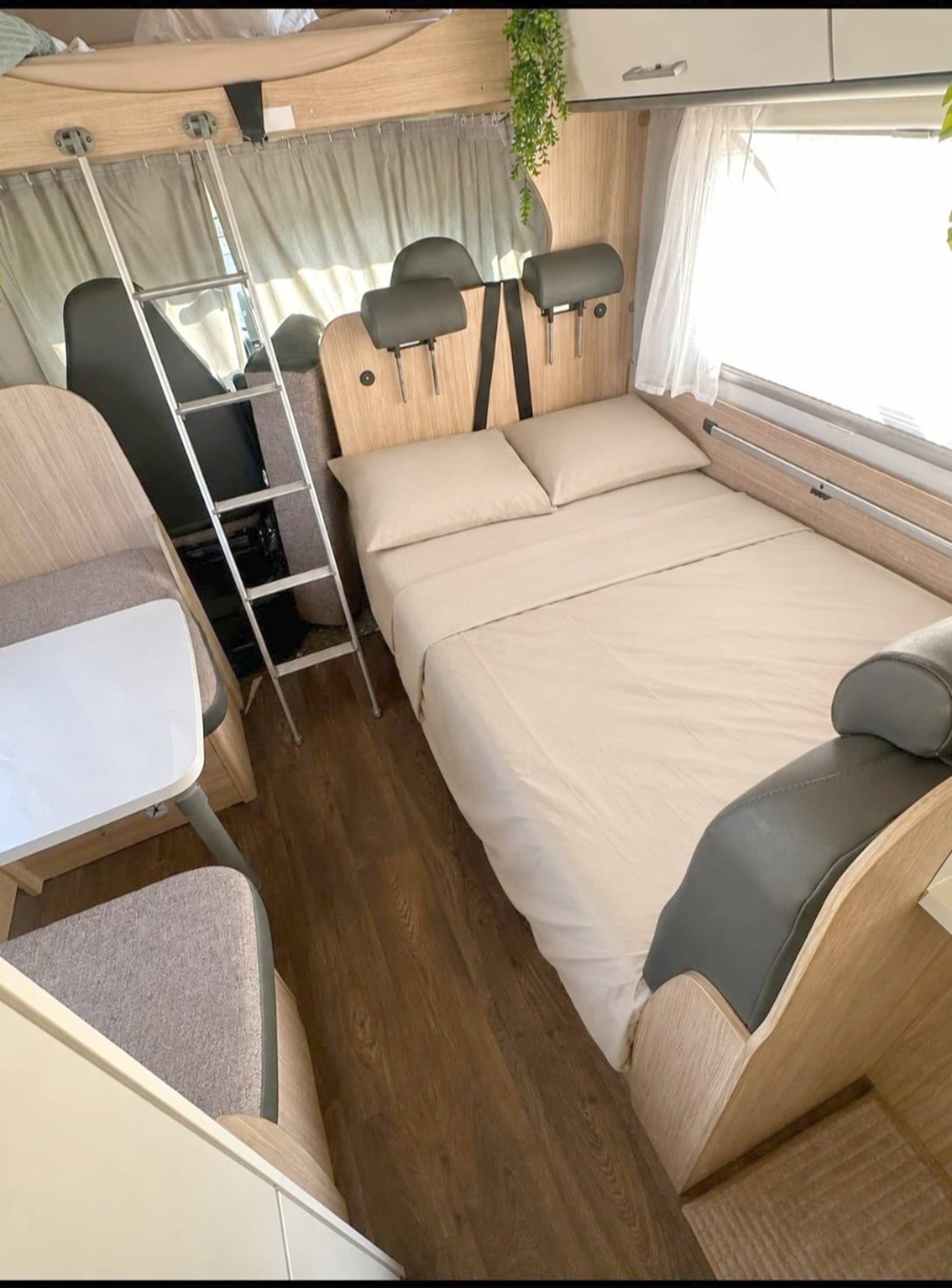 Letti Fiat Ducato 2,3 l 150 ch - Yescapa