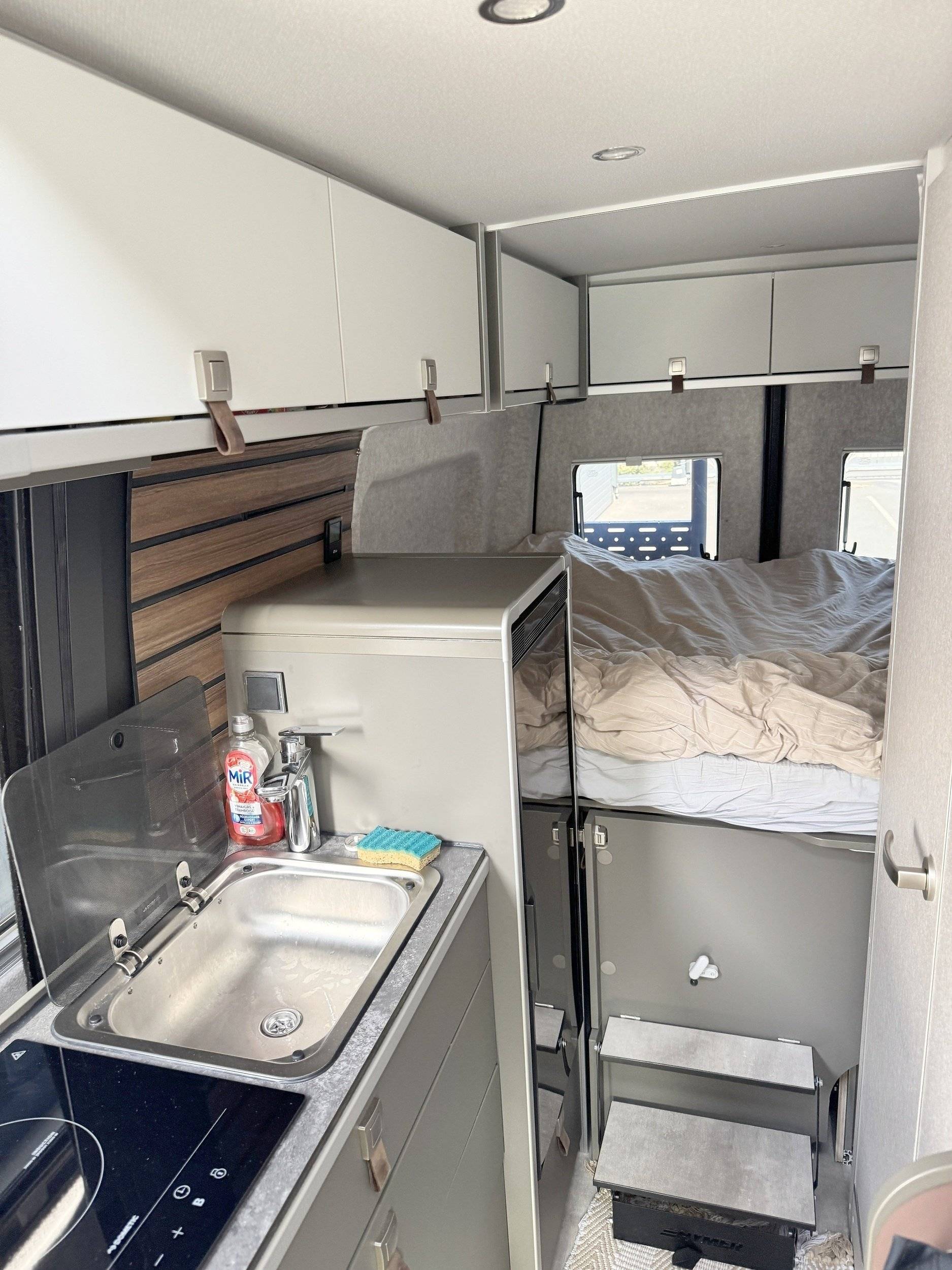 Kochnische Mercedes Sprinter 416 CDI - Yescapa