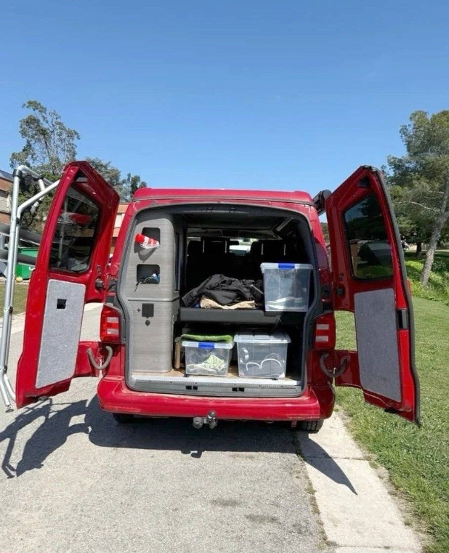 transporter Transporter T6 (Roja)