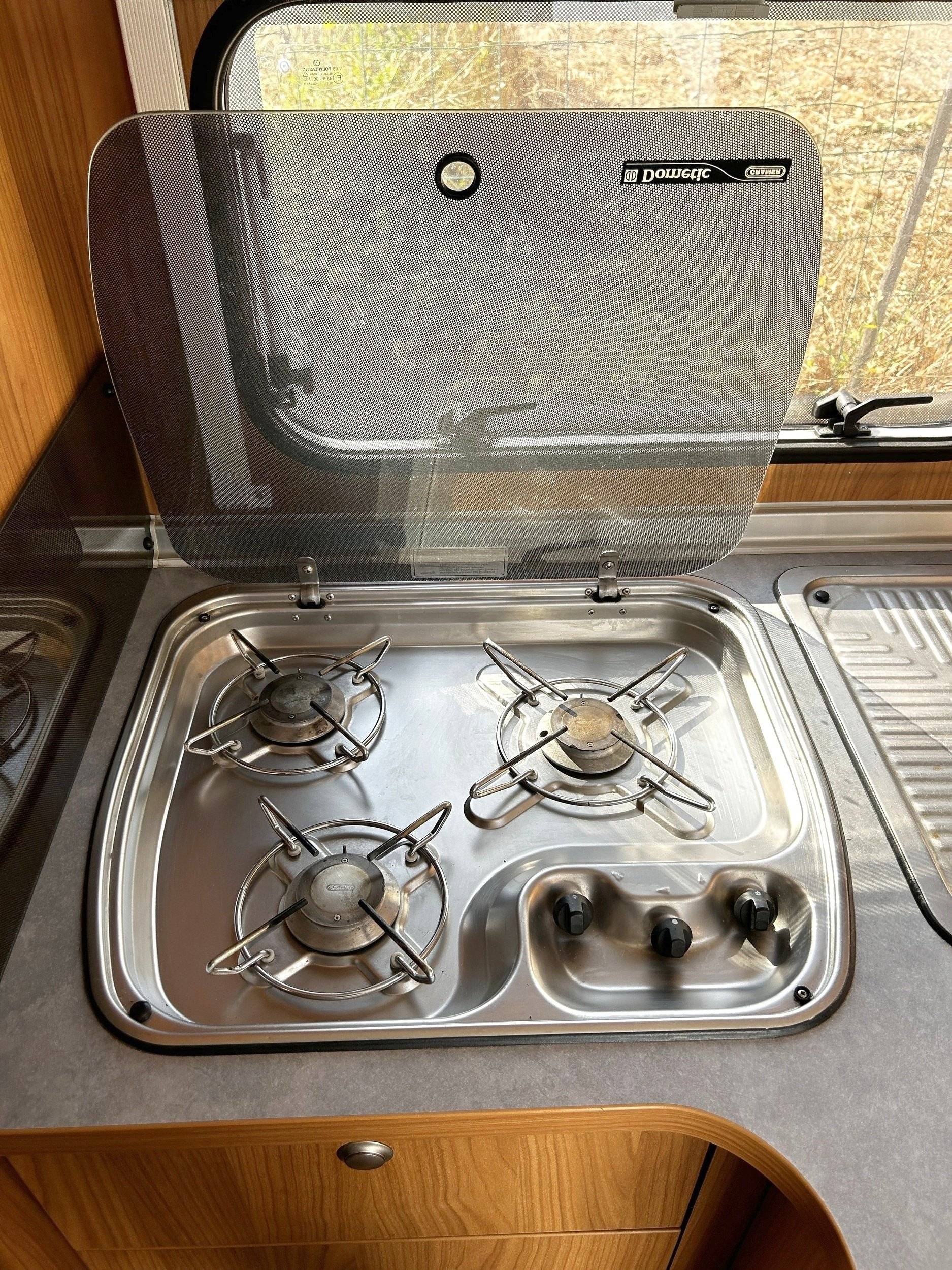 3 C Cartier/Brisebras Atalante